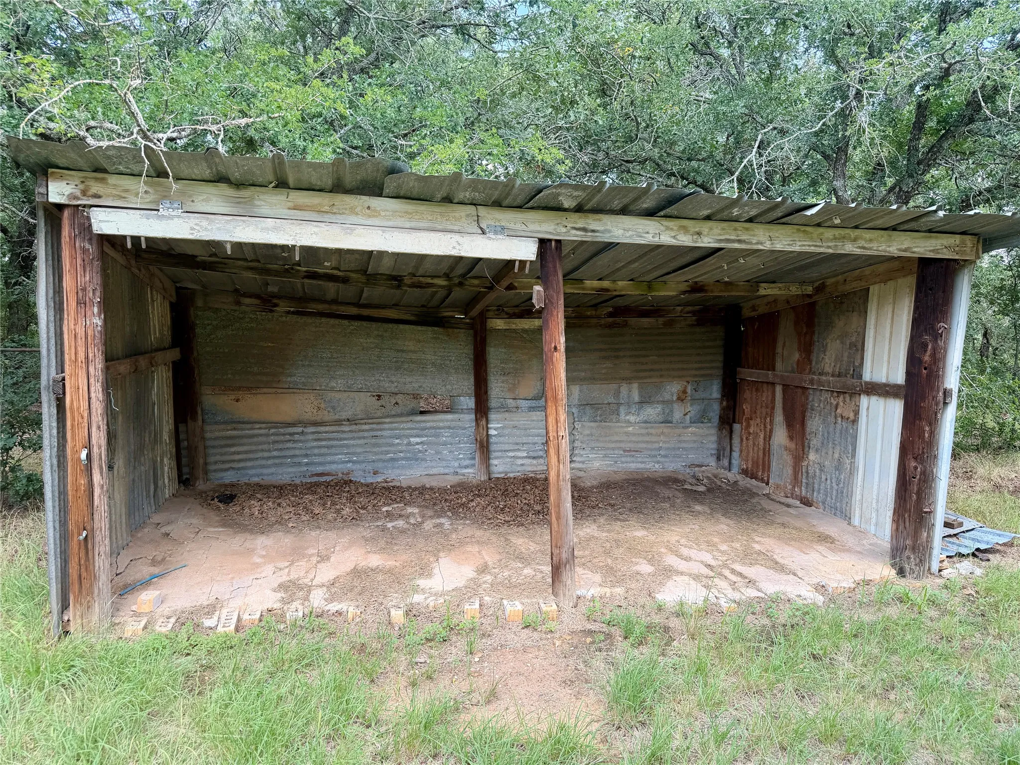 Single Family Residence For Sale in Eastland County , 1810 Highway 570, Eastland, Texas 76448, 3 Bedroom, 3 Bathroom, 1 Garage spaces, 3,230 Sqft, built in 1945, Price $510,000, mls#21309390, Real Estate Agent in Eastland, Homes For Sale in Eastland county, Homes For Sale in Eastland, Realtor in Eastland Texas, Real Estate Brokerage Independent Realty Texas, Luminita Cordes Realtor