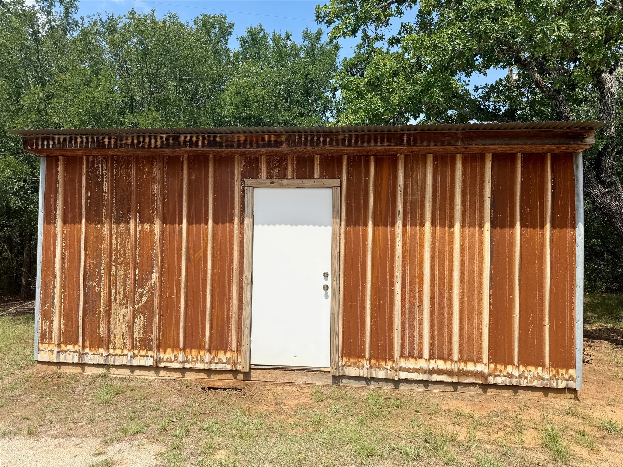 Single Family Residence For Sale in Eastland County , 1810 Highway 570, Eastland, Texas 76448, 3 Bedroom, 3 Bathroom, 1 Garage spaces, 3,230 Sqft, built in 1945, Price $510,000, mls#21309390, Real Estate Agent in Eastland, Homes For Sale in Eastland county, Homes For Sale in Eastland, Realtor in Eastland Texas, Real Estate Brokerage Independent Realty Texas, Luminita Cordes Realtor