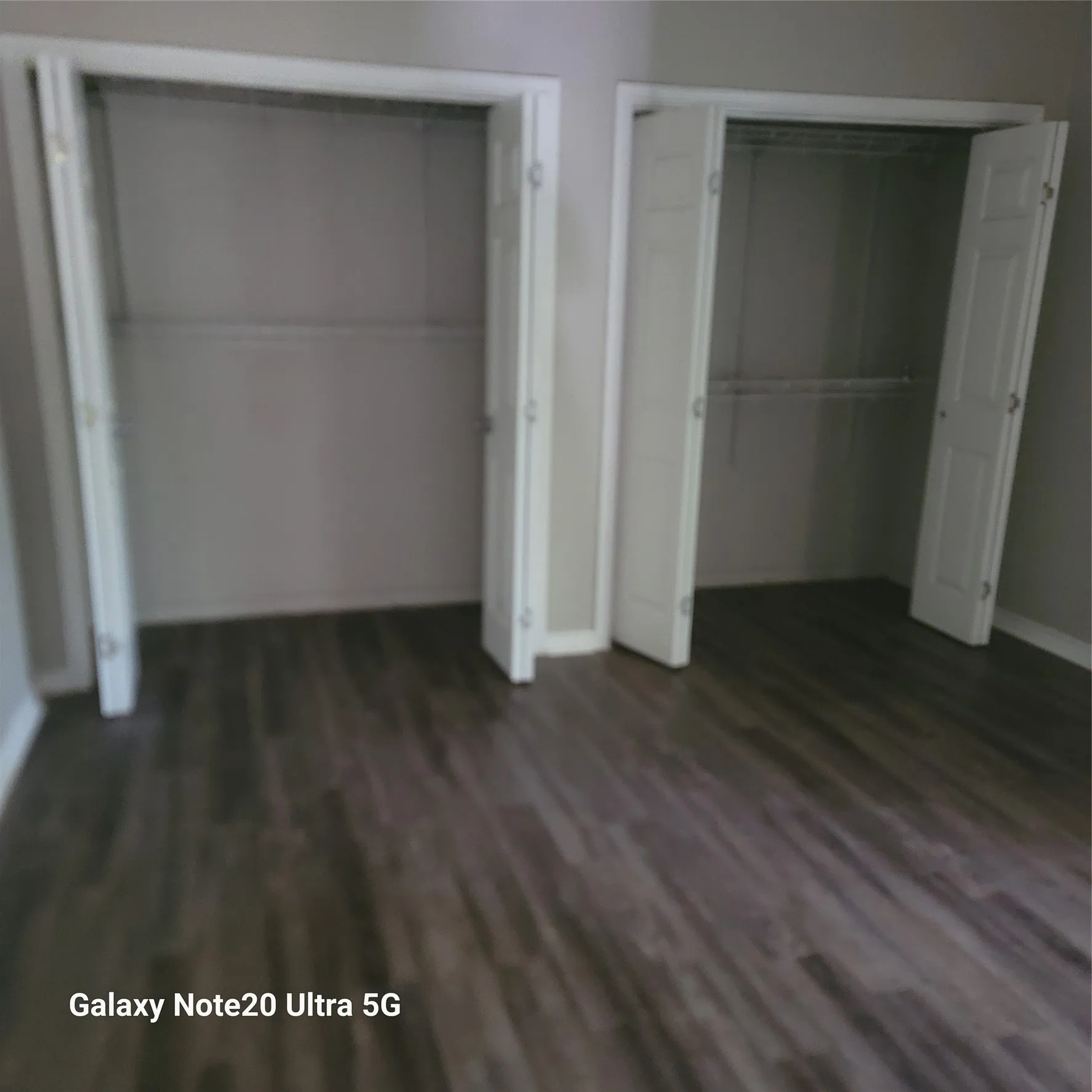 Single Family Residence For Sale in Ellis County , 810 S Sherman Street, Ennis, Texas 75119, 2 Bedroom, 2 Bathroom, Garage spaces, 1,230 Sqft, built in 2008, mls#21287313, Real Estate Agent in Ennis, Homes For Sale in Ellis county, Homes For Sale in Ennis, Realtor in Ennis Texas, Real Estate Brokerage Independent Realty Texas, Luminita Cordes Realtor