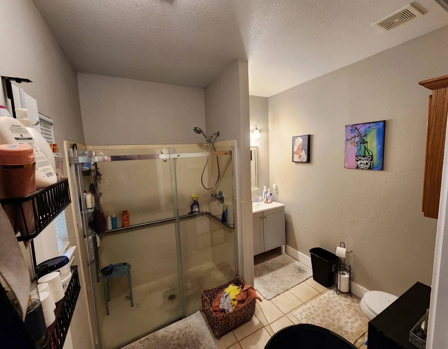 Single Family Residence For Sale in Ellis County , 810 S Sherman Street, Ennis, Texas 75119, 2 Bedroom, 2 Bathroom, Garage spaces, 1,230 Sqft, built in 2008, mls#21287313, Real Estate Agent in Ennis, Homes For Sale in Ellis county, Homes For Sale in Ennis, Realtor in Ennis Texas, Real Estate Brokerage Independent Realty Texas, Luminita Cordes Realtor
