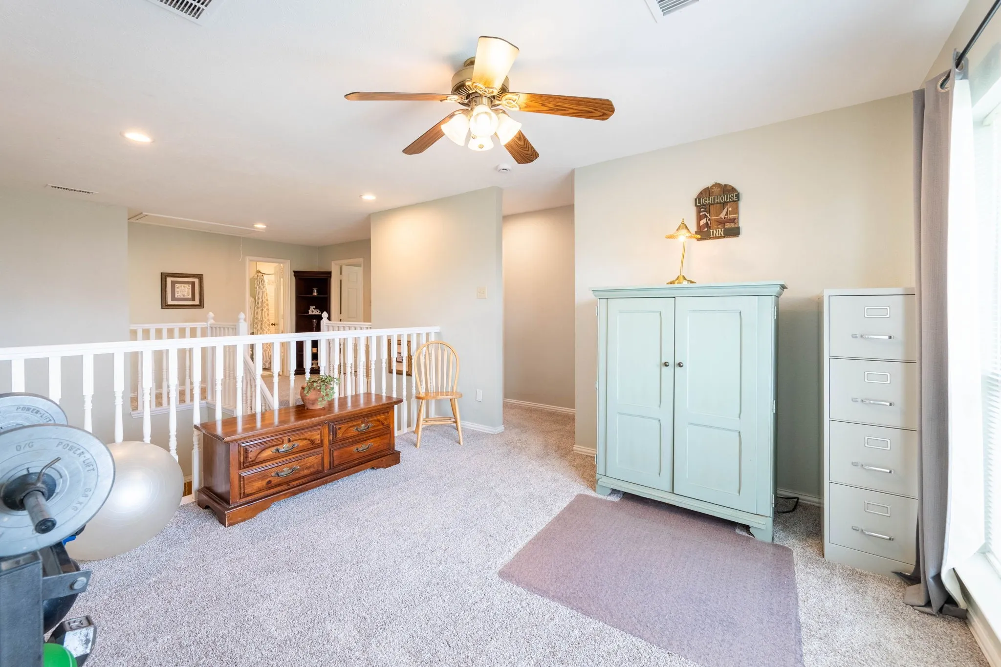 Single Family Residence For Sale in Rockwall County , 1590 N Hills Drive, Rockwall, Texas 75087, 5 Bedroom, 3 Bathroom, 2 Garage spaces, 2,786 Sqft, built in 1989, mls#21309683, Real Estate Agent in Rockwall, Homes For Sale in Rockwall county, Homes For Sale in Rockwall, Realtor in Rockwall Texas, Real Estate Brokerage Independent Realty Texas, Luminita Cordes Realtor
