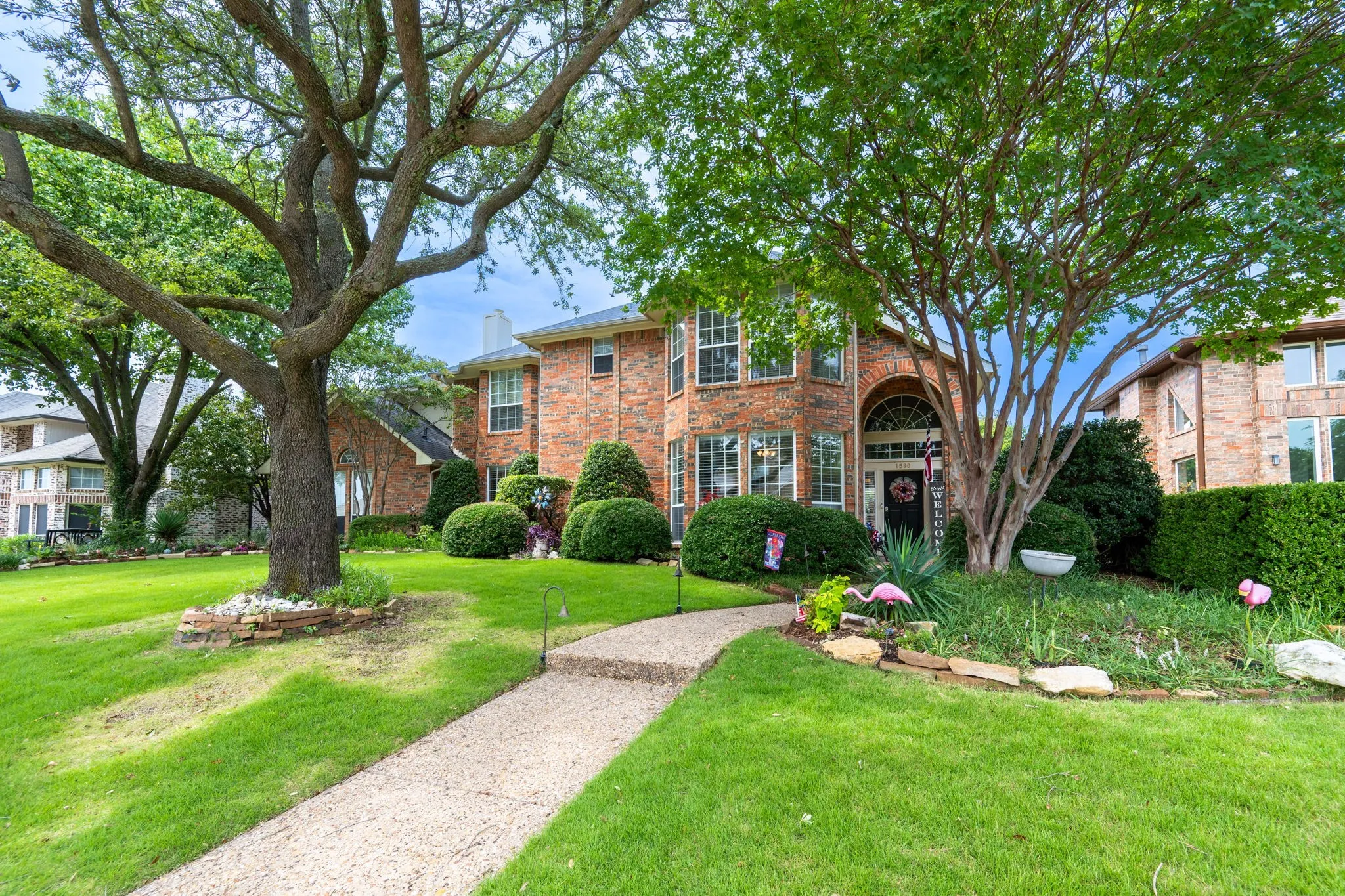 Single Family Residence For Sale in Rockwall County , 1590 N Hills Drive, Rockwall, Texas 75087, 5 Bedroom, 3 Bathroom, 2 Garage spaces, 2,786 Sqft, built in 1989, mls#21309683, Real Estate Agent in Rockwall, Homes For Sale in Rockwall county, Homes For Sale in Rockwall, Realtor in Rockwall Texas, Real Estate Brokerage Independent Realty Texas, Luminita Cordes Realtor