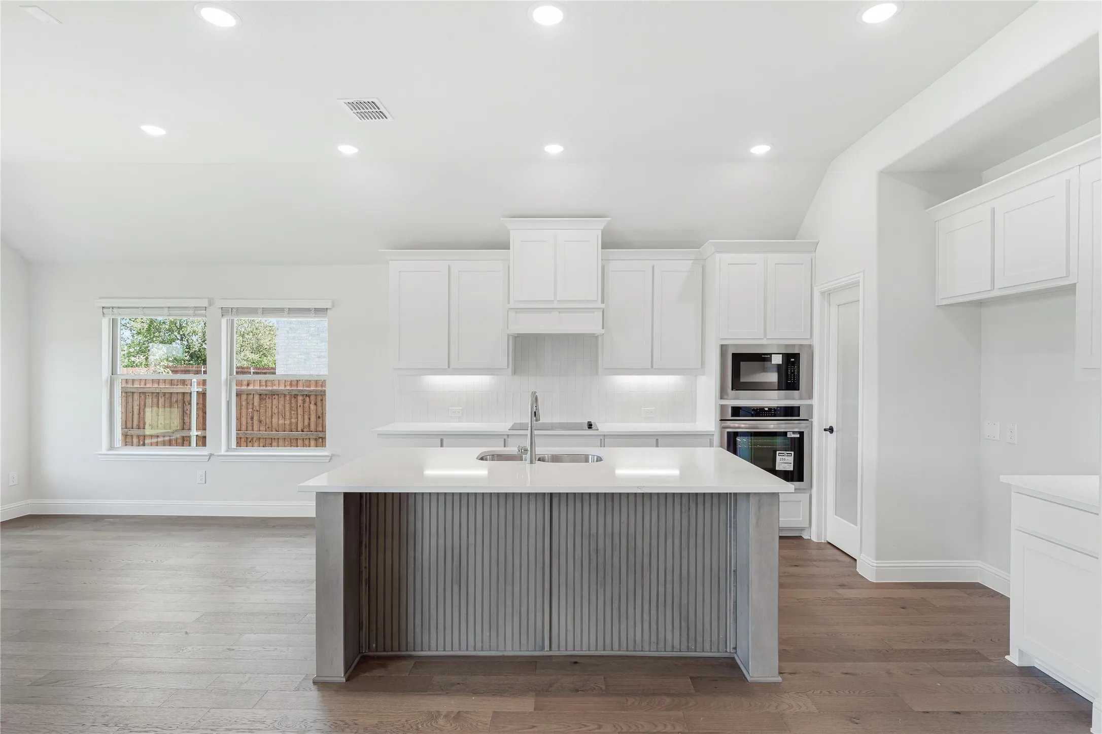 Single Family Residence For Sale in Ellis County , 549 Red Maple Road, Waxahachie, Texas 75165, 4 Bedroom, 4 Bathroom, 2 Garage spaces, 2,849 Sqft, built in 2026, mls#21309720, Real Estate Agent in Waxahachie, Homes For Sale in Ellis county, Homes For Sale in Waxahachie, Realtor in Waxahachie Texas, Real Estate Brokerage Independent Realty Texas, Luminita Cordes Realtor