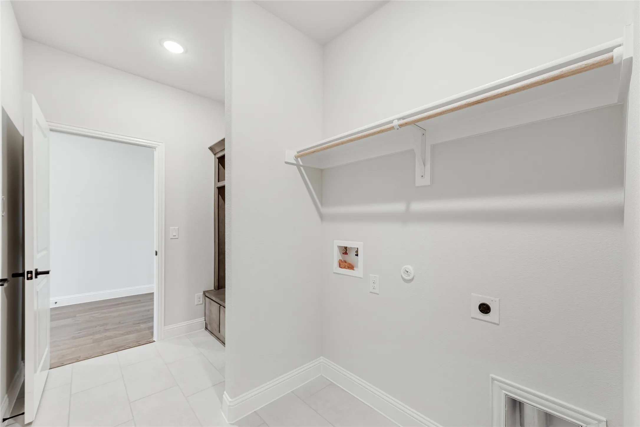 Single Family Residence For Sale in Ellis County , 549 Red Maple Road, Waxahachie, Texas 75165, 4 Bedroom, 4 Bathroom, 2 Garage spaces, 2,849 Sqft, built in 2026, mls#21309720, Real Estate Agent in Waxahachie, Homes For Sale in Ellis county, Homes For Sale in Waxahachie, Realtor in Waxahachie Texas, Real Estate Brokerage Independent Realty Texas, Luminita Cordes Realtor