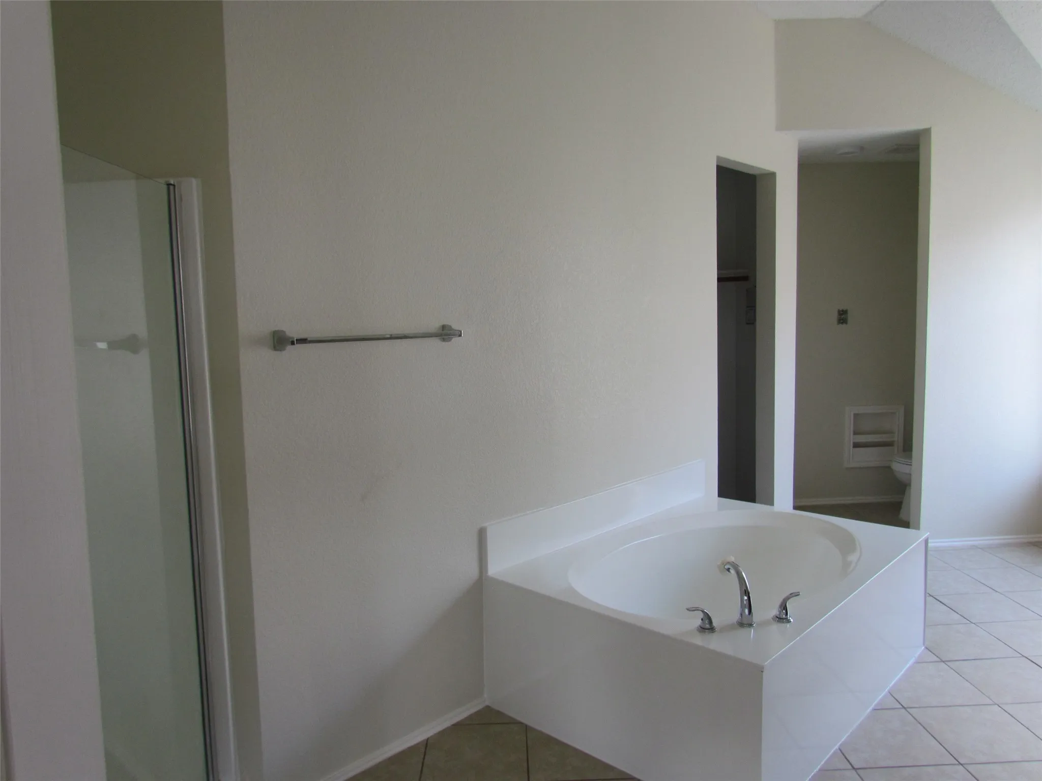 Single Family Residence For Rent in Rockwall County , 138 Blanchard Drive, Rockwall, Texas 75032, 4 Bedroom, 3 Bathroom, 2 Garage spaces, 3,063 Sqft, built in 2001, mls#21309734, Real Estate Agent in Rockwall, Homes For Rent in Rockwall county, Homes For Rent in Rockwall, Realtor in Rockwall Texas, Real Estate Brokerage Independent Realty Texas, Luminita Cordes Realtor