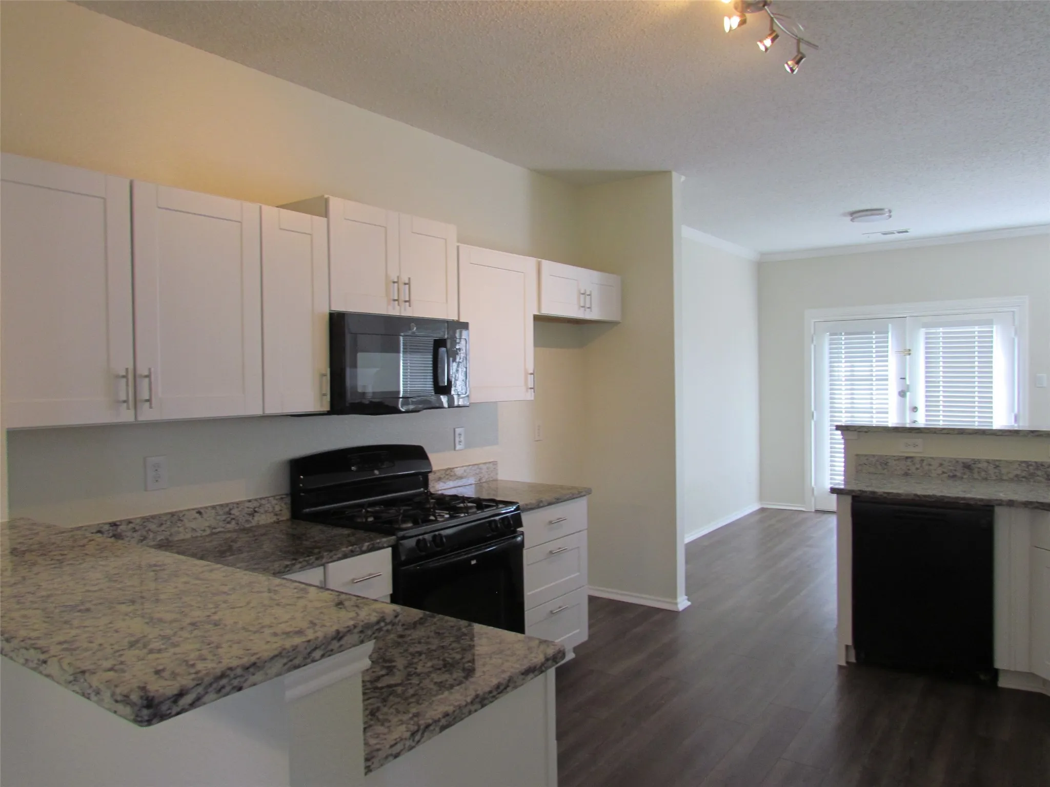 Single Family Residence For Rent in Rockwall County , 138 Blanchard Drive, Rockwall, Texas 75032, 4 Bedroom, 3 Bathroom, 2 Garage spaces, 3,063 Sqft, built in 2001, mls#21309734, Real Estate Agent in Rockwall, Homes For Rent in Rockwall county, Homes For Rent in Rockwall, Realtor in Rockwall Texas, Real Estate Brokerage Independent Realty Texas, Luminita Cordes Realtor