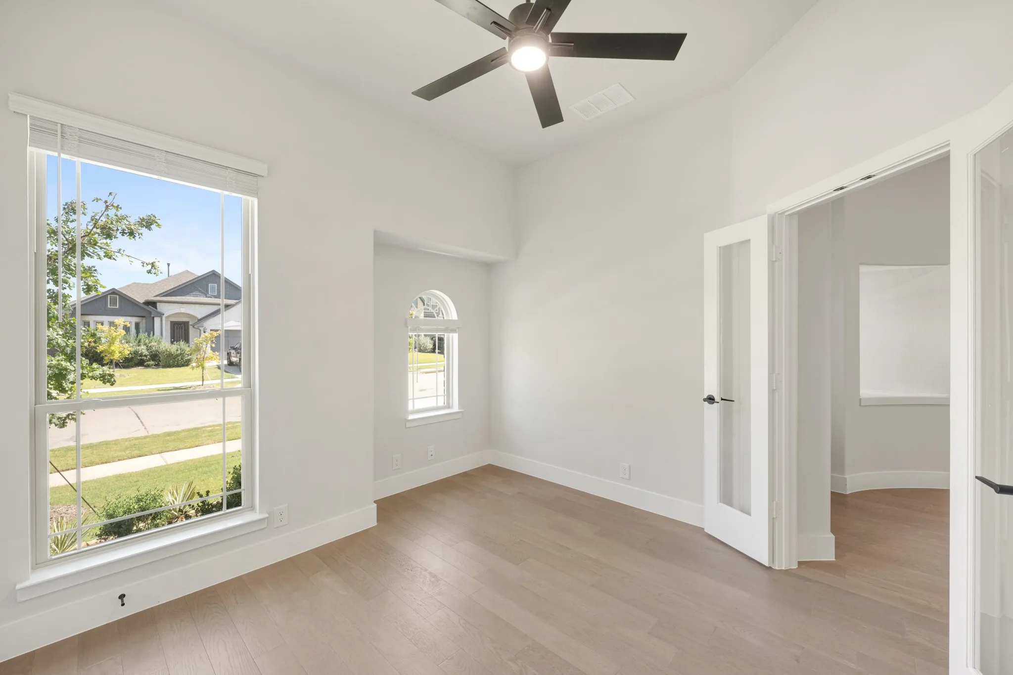 Single Family Residence For Sale in Denton County , 800 Twisted Leaf Lane, Little Elm, Texas 76227, 5 Bedroom, 4 Bathroom, 2 Garage spaces, 3,280 Sqft, built in 2026, mls#21309743, Real Estate Agent in Little Elm, Homes For Sale in Denton county, Homes For Sale in Little Elm, Realtor in Little Elm Texas, Real Estate Brokerage Independent Realty Texas, Luminita Cordes Realtor