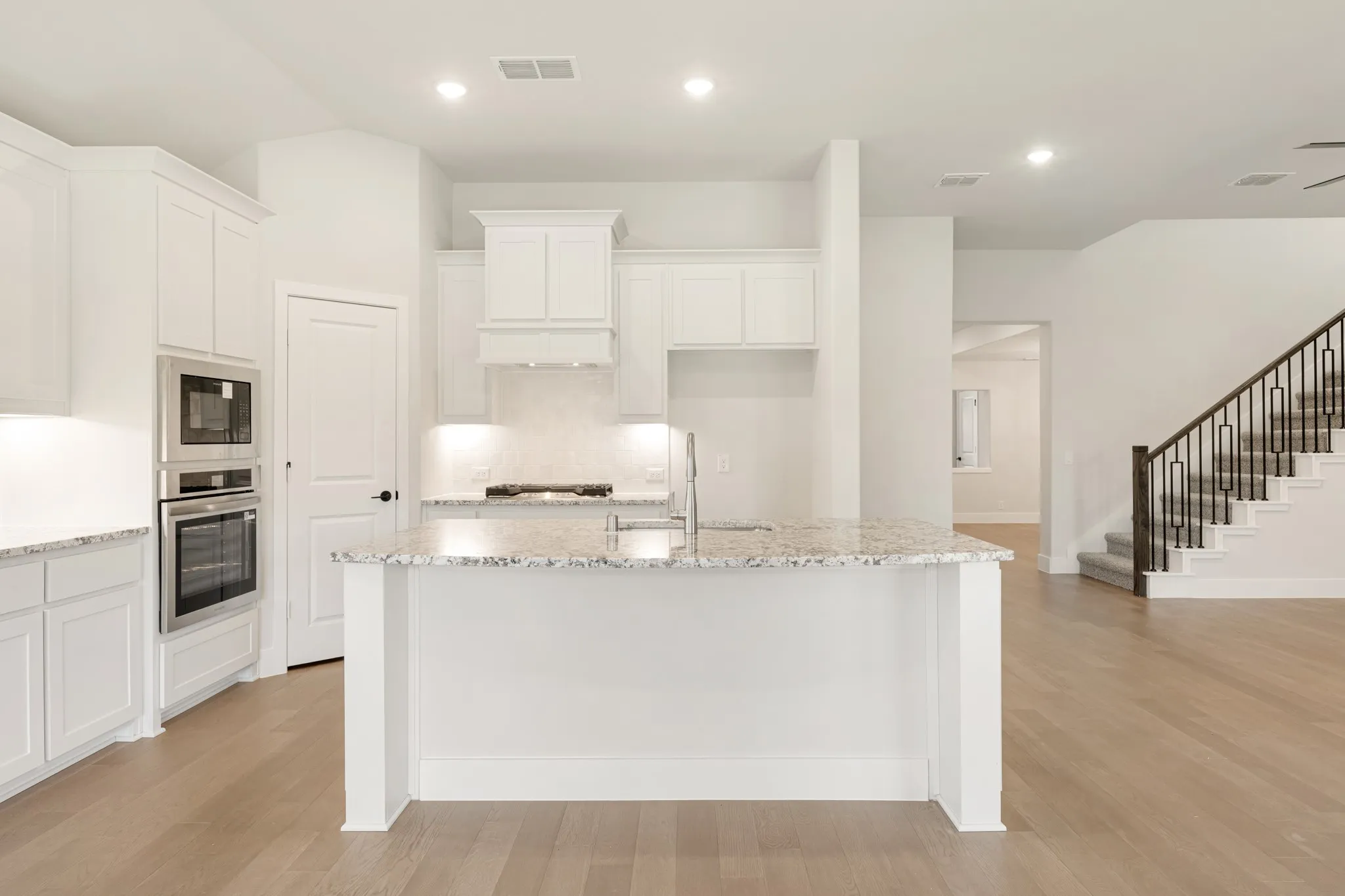 Single Family Residence For Sale in Denton County , 800 Twisted Leaf Lane, Little Elm, Texas 76227, 5 Bedroom, 4 Bathroom, 2 Garage spaces, 3,280 Sqft, built in 2026, mls#21309743, Real Estate Agent in Little Elm, Homes For Sale in Denton county, Homes For Sale in Little Elm, Realtor in Little Elm Texas, Real Estate Brokerage Independent Realty Texas, Luminita Cordes Realtor