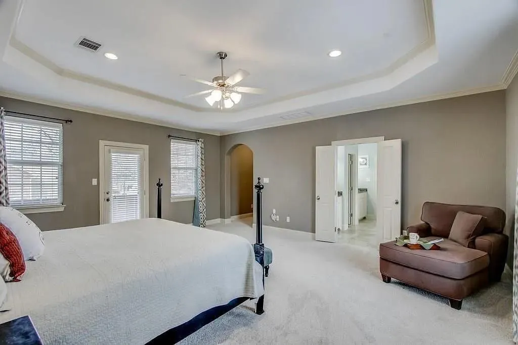 Single Family Residence For Rent in Dallas County , 4929 Homer Street, Dallas, Texas 75206, 3 Bedroom, 3 Bathroom, 2 Garage spaces, 2,541 Sqft, built in 2006, mls#21308942, Real Estate Agent in Dallas, Homes For Rent in Dallas county, Homes For Rent in Dallas, Realtor in Dallas Texas, Real Estate Brokerage Independent Realty Texas, Luminita Cordes Realtor