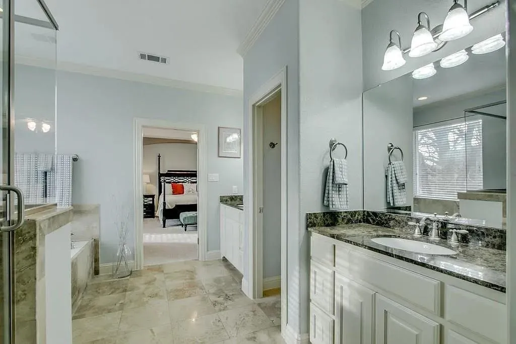 Single Family Residence For Rent in Dallas County , 4929 Homer Street, Dallas, Texas 75206, 3 Bedroom, 3 Bathroom, 2 Garage spaces, 2,541 Sqft, built in 2006, mls#21308942, Real Estate Agent in Dallas, Homes For Rent in Dallas county, Homes For Rent in Dallas, Realtor in Dallas Texas, Real Estate Brokerage Independent Realty Texas, Luminita Cordes Realtor