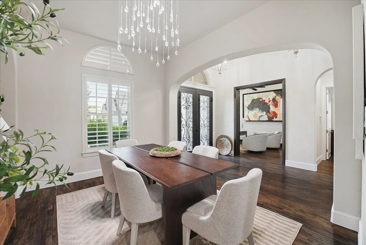 Single Family Residence For Sale in Tarrant County , 516 Cascade Springs Drive, Southlake, Texas 76092, 5 Bedroom, 6 Bathroom, 3 Garage spaces, 4,943 Sqft, built in 2015, mls#21300826, Real Estate Agent in Southlake, Homes For Sale in Tarrant county, Homes For Sale in Southlake, Realtor in Southlake Texas, Real Estate Brokerage Independent Realty Texas, Luminita Cordes Realtor