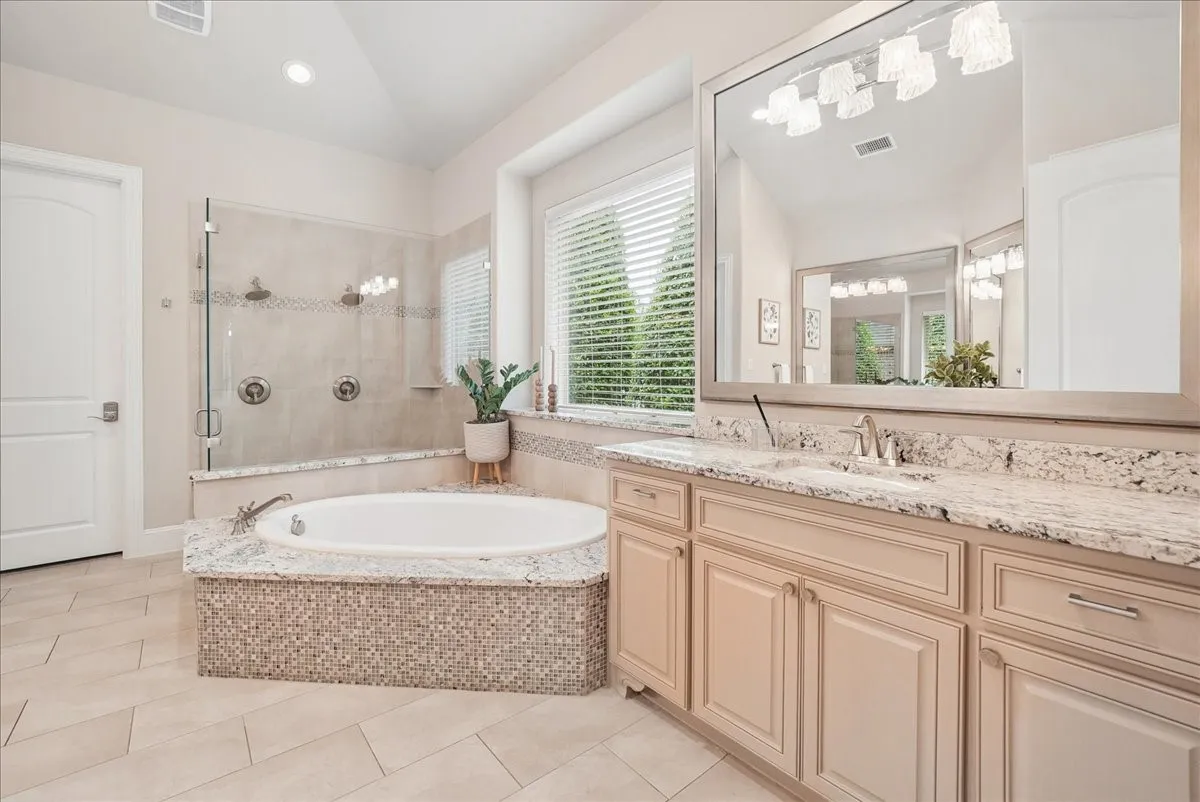 Single Family Residence For Sale in Tarrant County , 516 Cascade Springs Drive, Southlake, Texas 76092, 5 Bedroom, 6 Bathroom, 3 Garage spaces, 4,943 Sqft, built in 2015, mls#21300826, Real Estate Agent in Southlake, Homes For Sale in Tarrant county, Homes For Sale in Southlake, Realtor in Southlake Texas, Real Estate Brokerage Independent Realty Texas, Luminita Cordes Realtor