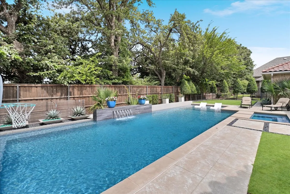 Single Family Residence For Sale in Tarrant County , 516 Cascade Springs Drive, Southlake, Texas 76092, 5 Bedroom, 6 Bathroom, 3 Garage spaces, 4,943 Sqft, built in 2015, mls#21300826, Real Estate Agent in Southlake, Homes For Sale in Tarrant county, Homes For Sale in Southlake, Realtor in Southlake Texas, Real Estate Brokerage Independent Realty Texas, Luminita Cordes Realtor