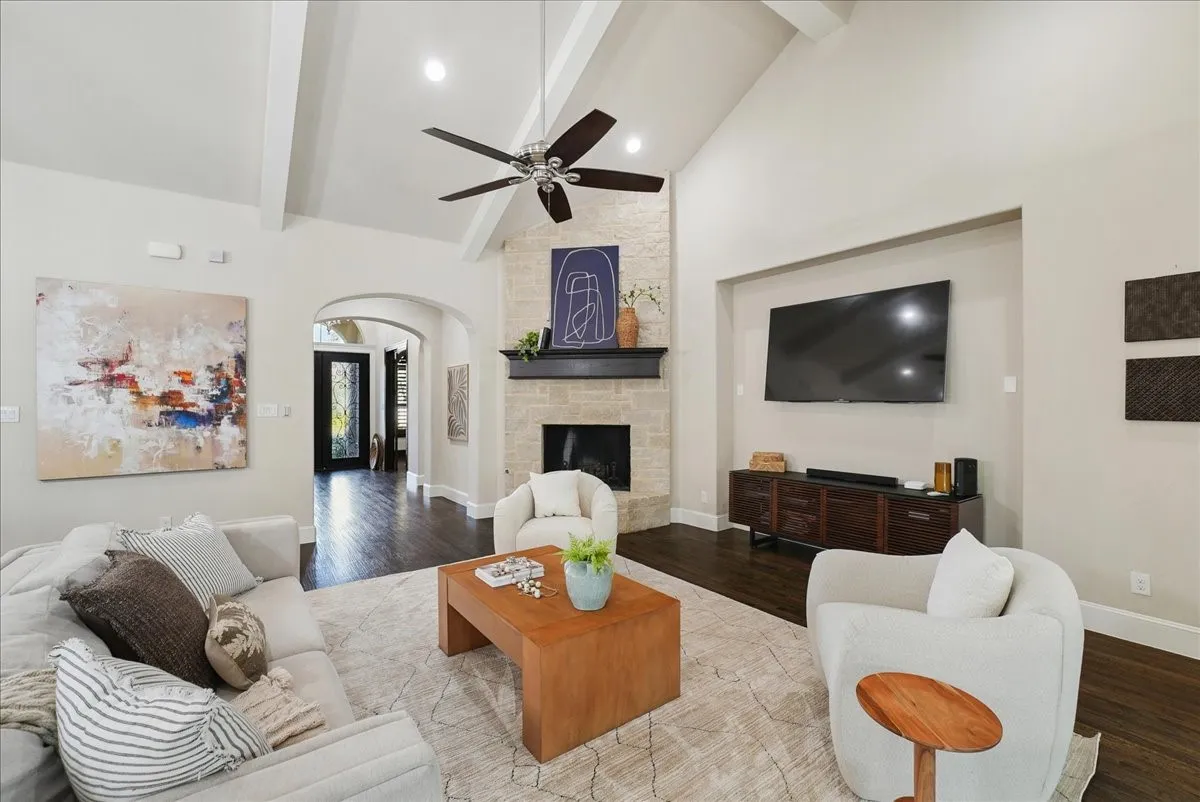 Single Family Residence For Sale in Tarrant County , 516 Cascade Springs Drive, Southlake, Texas 76092, 5 Bedroom, 6 Bathroom, 3 Garage spaces, 4,943 Sqft, built in 2015, mls#21300826, Real Estate Agent in Southlake, Homes For Sale in Tarrant county, Homes For Sale in Southlake, Realtor in Southlake Texas, Real Estate Brokerage Independent Realty Texas, Luminita Cordes Realtor