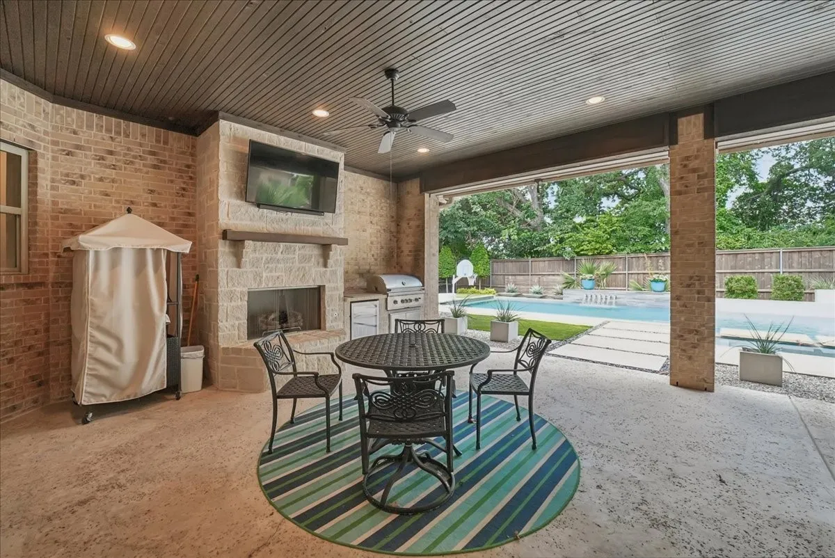 Single Family Residence For Sale in Tarrant County , 516 Cascade Springs Drive, Southlake, Texas 76092, 5 Bedroom, 6 Bathroom, 3 Garage spaces, 4,943 Sqft, built in 2015, mls#21300826, Real Estate Agent in Southlake, Homes For Sale in Tarrant county, Homes For Sale in Southlake, Realtor in Southlake Texas, Real Estate Brokerage Independent Realty Texas, Luminita Cordes Realtor