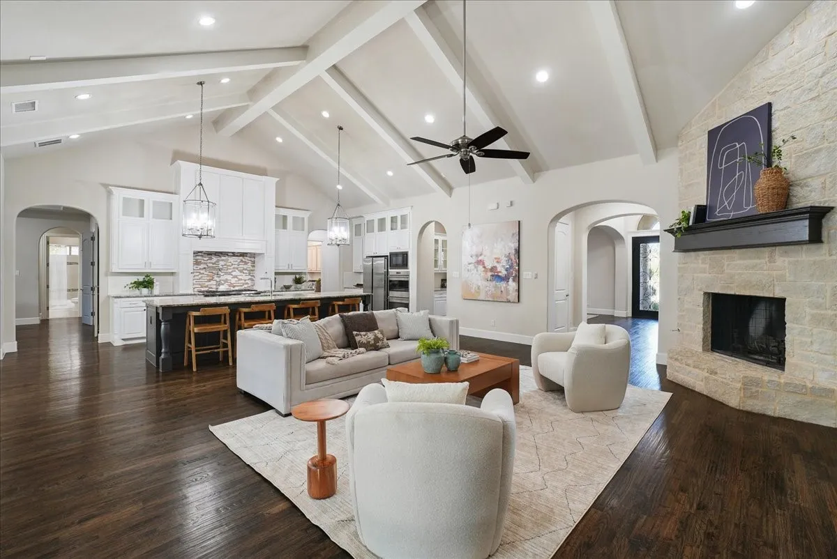 Single Family Residence For Sale in Tarrant County , 516 Cascade Springs Drive, Southlake, Texas 76092, 5 Bedroom, 6 Bathroom, 3 Garage spaces, 4,943 Sqft, built in 2015, mls#21300826, Real Estate Agent in Southlake, Homes For Sale in Tarrant county, Homes For Sale in Southlake, Realtor in Southlake Texas, Real Estate Brokerage Independent Realty Texas, Luminita Cordes Realtor