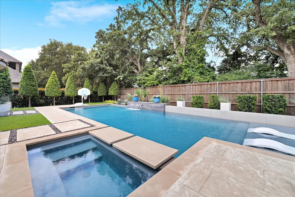Single Family Residence For Sale in Tarrant County , 516 Cascade Springs Drive, Southlake, Texas 76092, 5 Bedroom, 6 Bathroom, 3 Garage spaces, 4,943 Sqft, built in 2015, mls#21300826, Real Estate Agent in Southlake, Homes For Sale in Tarrant county, Homes For Sale in Southlake, Realtor in Southlake Texas, Real Estate Brokerage Independent Realty Texas, Luminita Cordes Realtor