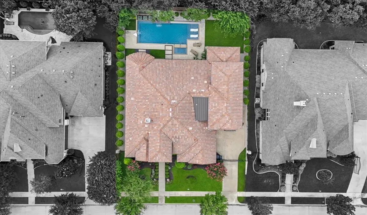 Single Family Residence For Sale in Tarrant County , 516 Cascade Springs Drive, Southlake, Texas 76092, 5 Bedroom, 6 Bathroom, 3 Garage spaces, 4,943 Sqft, built in 2015, mls#21300826, Real Estate Agent in Southlake, Homes For Sale in Tarrant county, Homes For Sale in Southlake, Realtor in Southlake Texas, Real Estate Brokerage Independent Realty Texas, Luminita Cordes Realtor