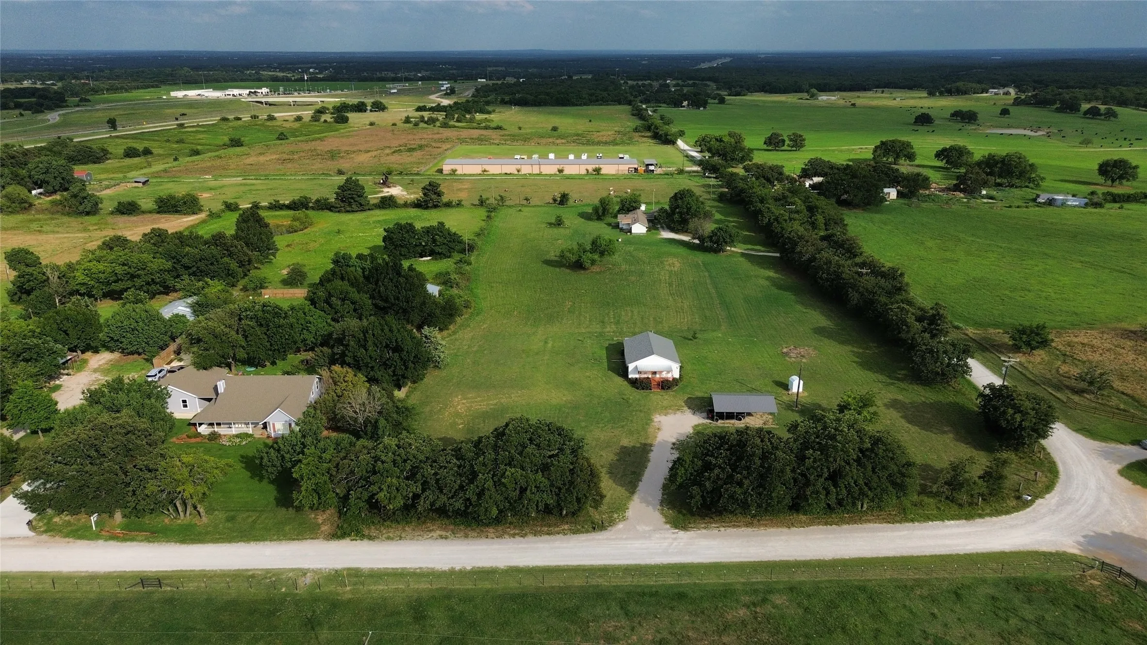 Mobile Home For Sale in Montague County , 1306 Winn Road, Bowie, Texas 76230, 3 Bedroom, 1 Bathroom, Garage spaces, 1,064 Sqft, built in 0, Price $359,000, mls#21309044, Real Estate Agent in Bowie, Homes For Sale in Montague county, Homes For Sale in Bowie, Realtor in Bowie Texas, Real Estate Brokerage Independent Realty Texas, Luminita Cordes Realtor