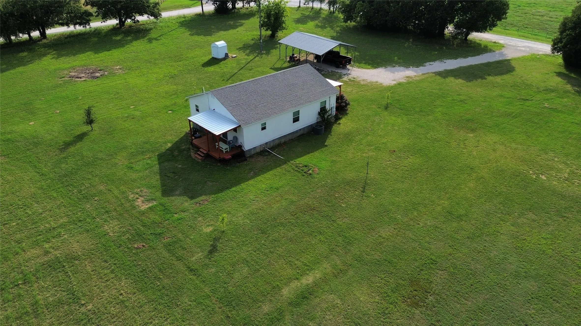 Mobile Home For Sale in Montague County , 1306 Winn Road, Bowie, Texas 76230, 3 Bedroom, 1 Bathroom, Garage spaces, 1,064 Sqft, built in 0, Price $359,000, mls#21309044, Real Estate Agent in Bowie, Homes For Sale in Montague county, Homes For Sale in Bowie, Realtor in Bowie Texas, Real Estate Brokerage Independent Realty Texas, Luminita Cordes Realtor