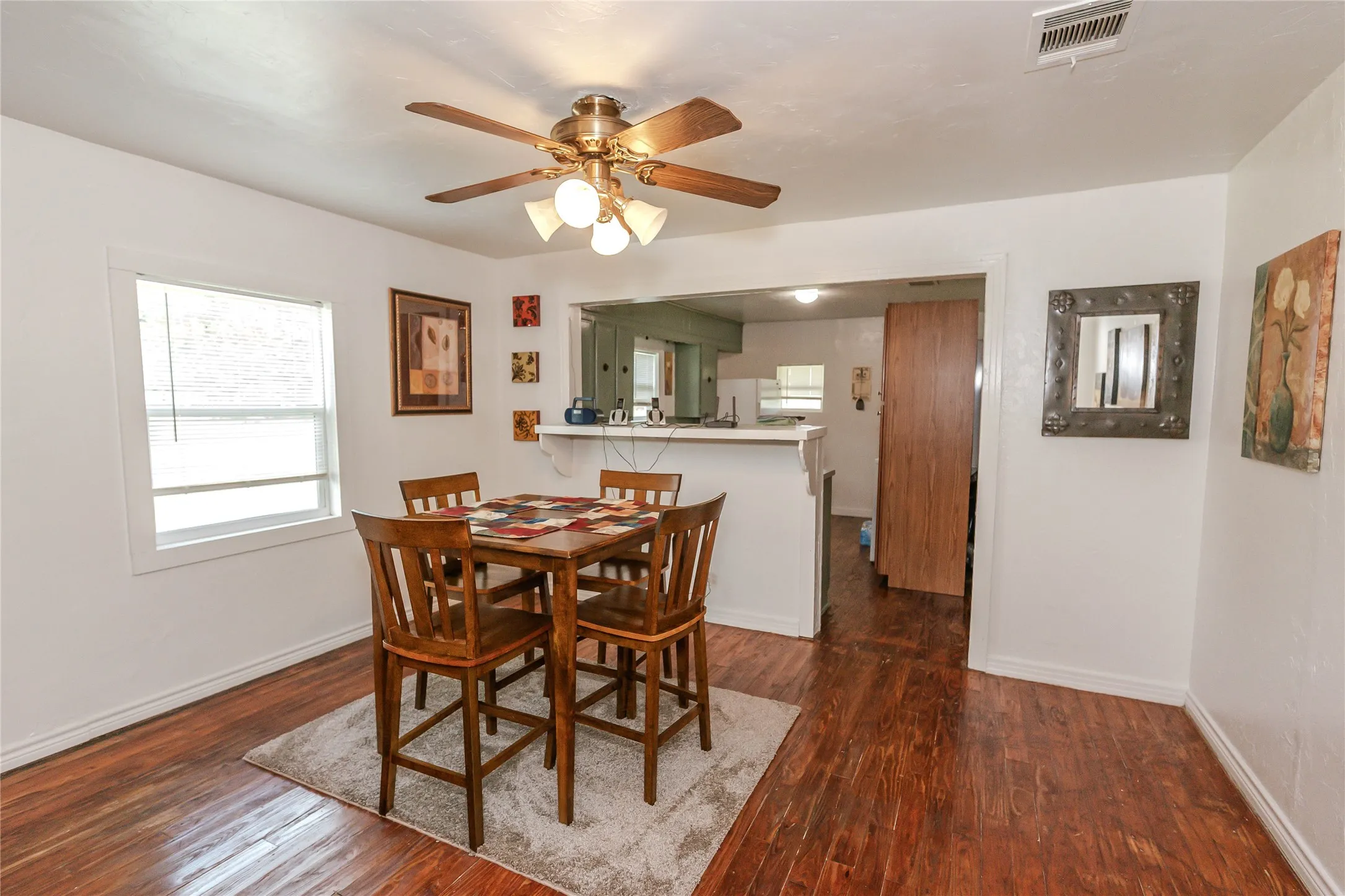 Mobile Home For Sale in Montague County , 1306 Winn Road, Bowie, Texas 76230, 3 Bedroom, 1 Bathroom, Garage spaces, 1,064 Sqft, built in 0, Price $359,000, mls#21309044, Real Estate Agent in Bowie, Homes For Sale in Montague county, Homes For Sale in Bowie, Realtor in Bowie Texas, Real Estate Brokerage Independent Realty Texas, Luminita Cordes Realtor
