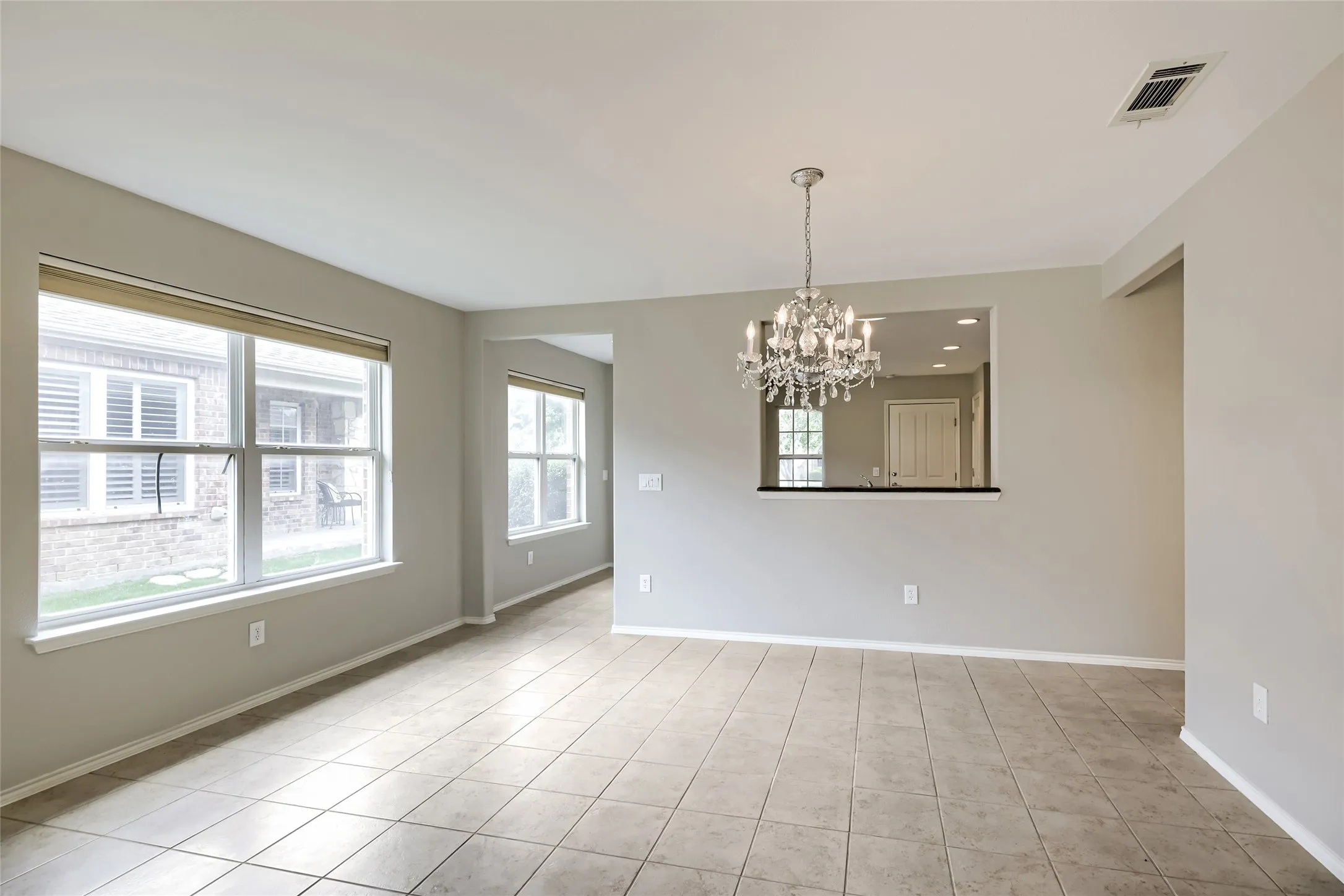Single Family Residence For Sale in Denton County , 7918 Tatum Drive, Frisco, Texas 75036, 2 Bedroom, 2 Bathroom, Garage spaces, 1,307 Sqft, built in 2010, mls#21257653, Real Estate Agent in Frisco, Homes For Sale in Denton county, Homes For Sale in Frisco, Realtor in Frisco Texas, Real Estate Brokerage Independent Realty Texas, Luminita Cordes Realtor