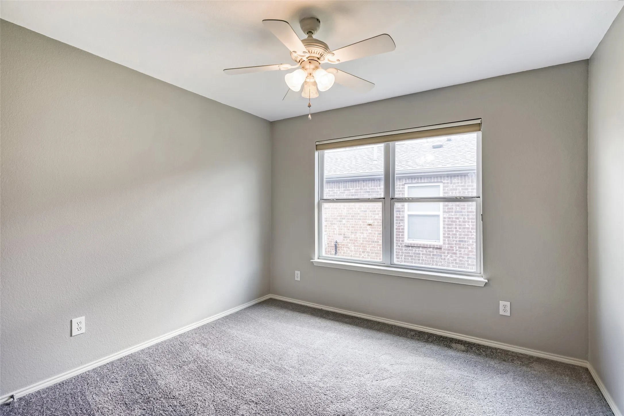Single Family Residence For Sale in Denton County , 7918 Tatum Drive, Frisco, Texas 75036, 2 Bedroom, 2 Bathroom, Garage spaces, 1,307 Sqft, built in 2010, mls#21257653, Real Estate Agent in Frisco, Homes For Sale in Denton county, Homes For Sale in Frisco, Realtor in Frisco Texas, Real Estate Brokerage Independent Realty Texas, Luminita Cordes Realtor