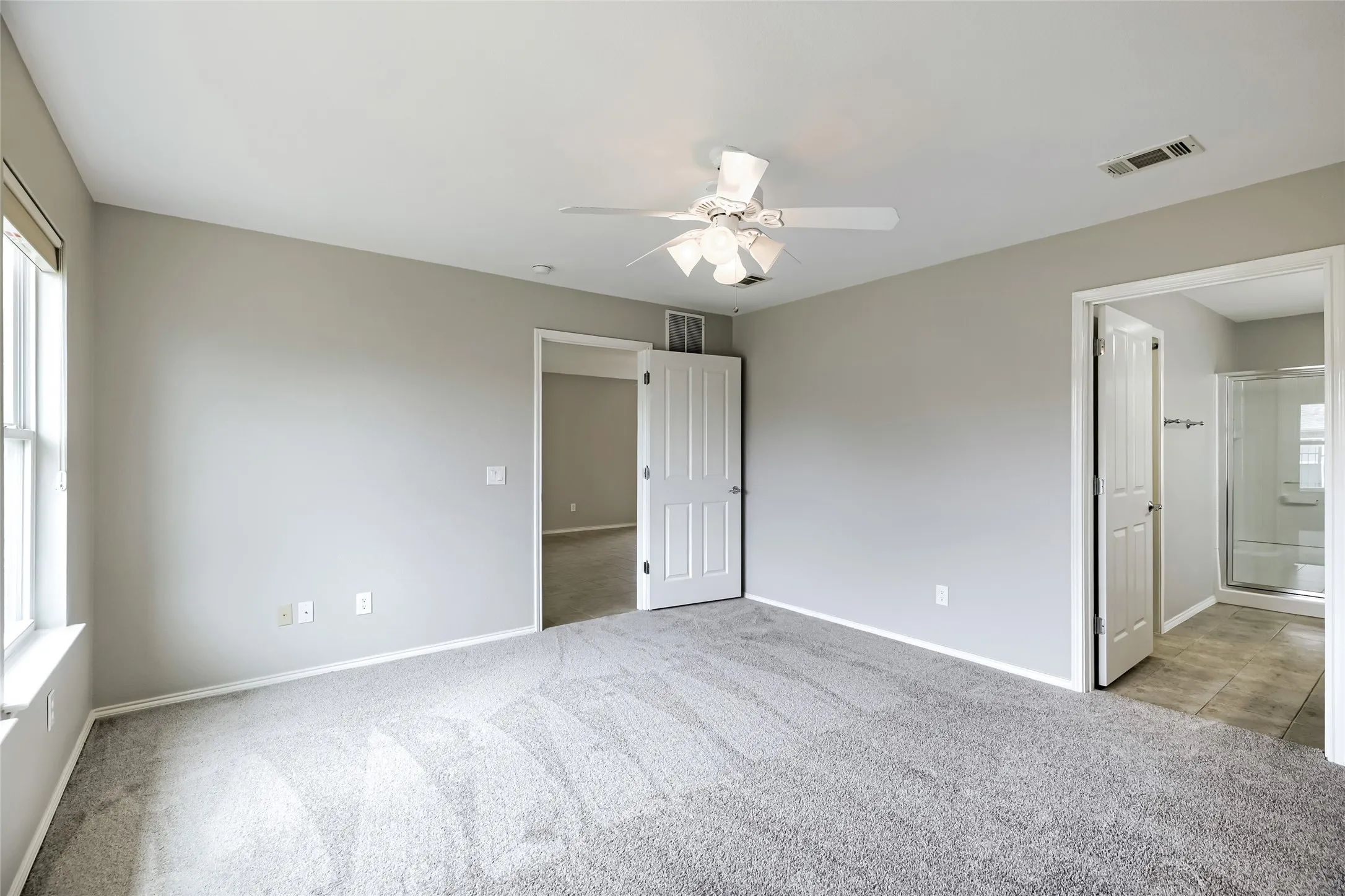 Single Family Residence For Sale in Denton County , 7918 Tatum Drive, Frisco, Texas 75036, 2 Bedroom, 2 Bathroom, Garage spaces, 1,307 Sqft, built in 2010, mls#21257653, Real Estate Agent in Frisco, Homes For Sale in Denton county, Homes For Sale in Frisco, Realtor in Frisco Texas, Real Estate Brokerage Independent Realty Texas, Luminita Cordes Realtor