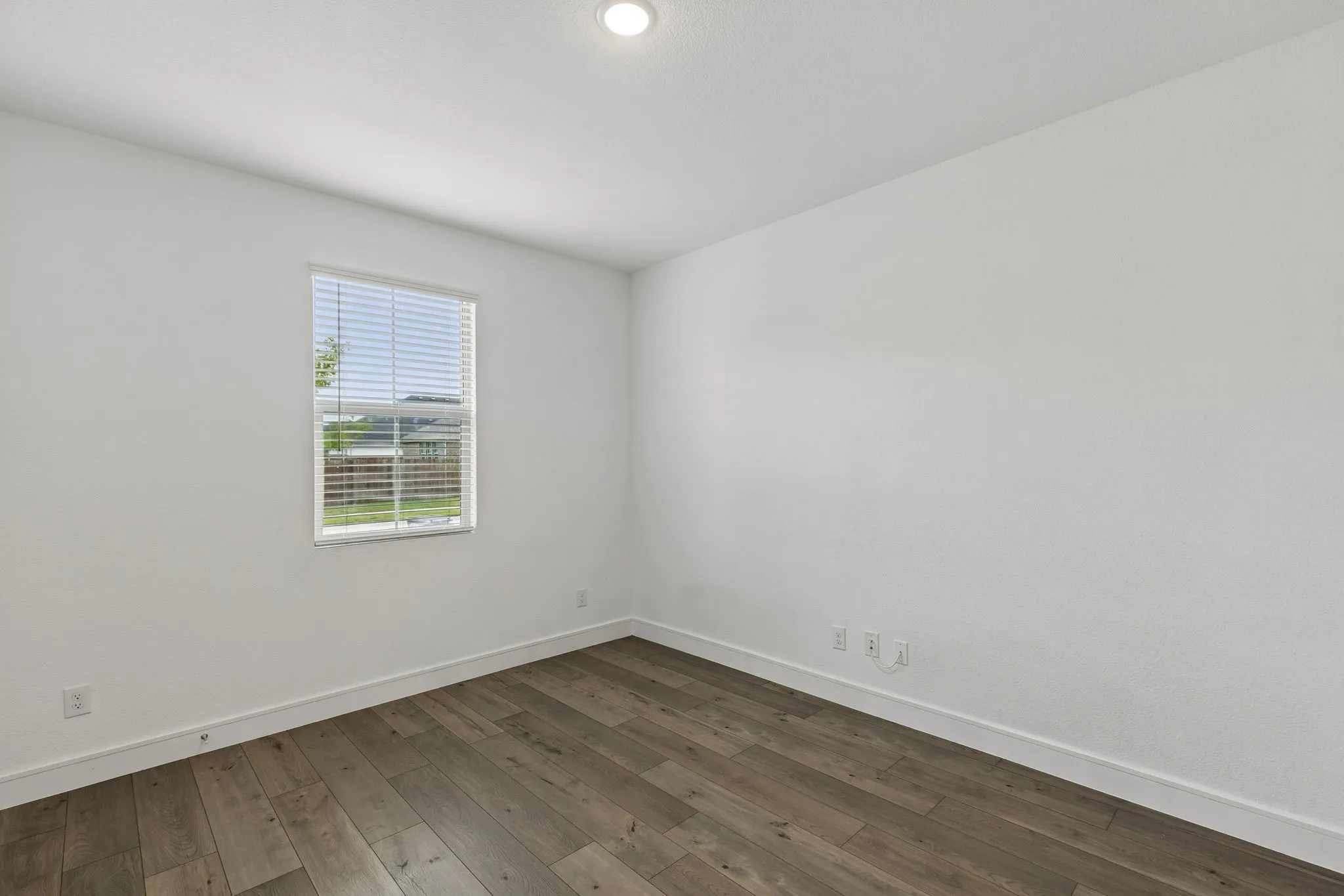 Single Family Residence For Sale in Collin County , 818 Emerald Heights, Lavon, Texas 75166, 4 Bedroom, 4 Bathroom, 3 Garage spaces, 3,630 Sqft, built in 2023, mls#21303824, Real Estate Agent in Lavon, Homes For Sale in Collin county, Homes For Sale in Lavon, Realtor in Lavon Texas, Real Estate Brokerage Independent Realty Texas, Luminita Cordes Realtor