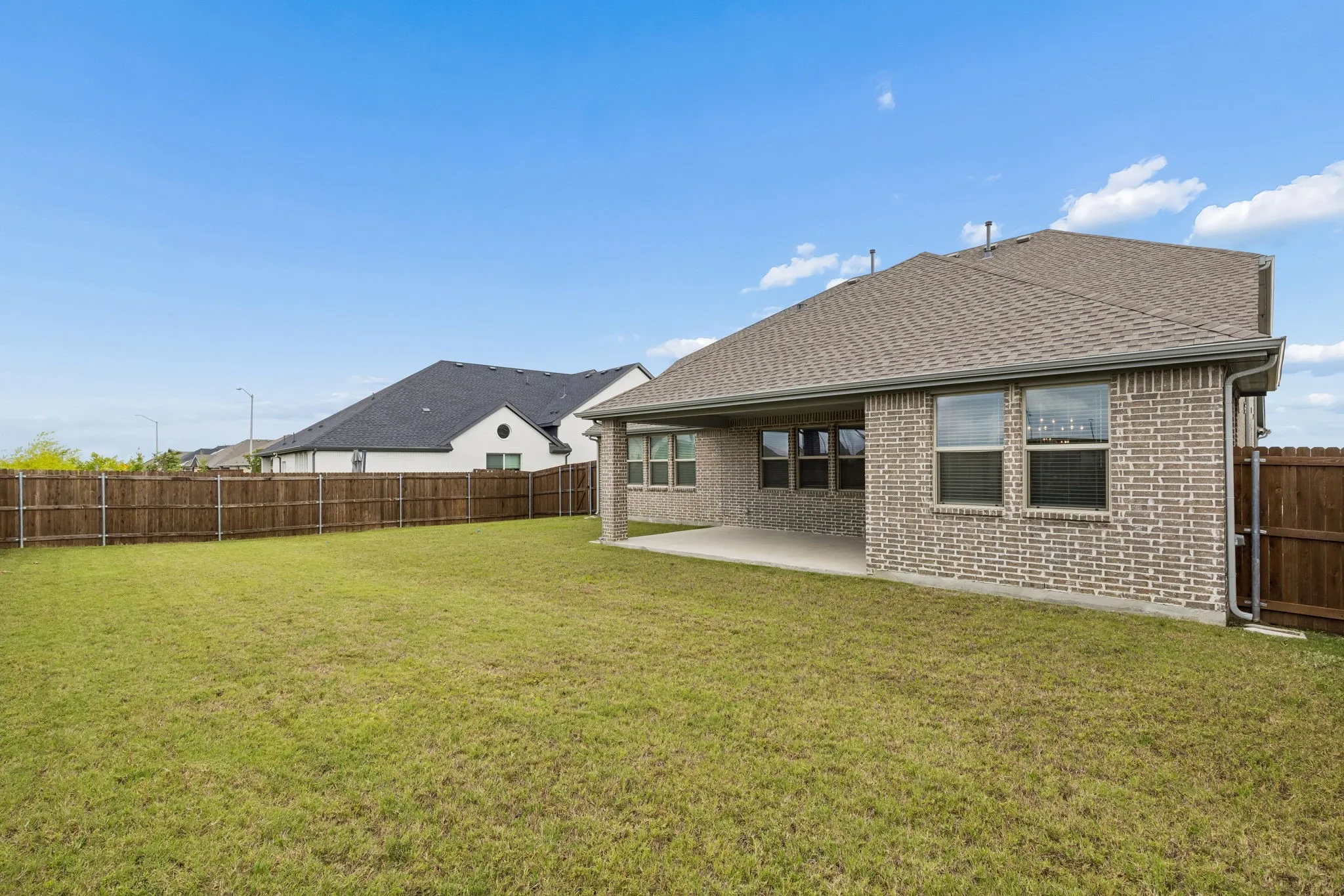 Single Family Residence For Sale in Collin County , 818 Emerald Heights, Lavon, Texas 75166, 4 Bedroom, 4 Bathroom, 3 Garage spaces, 3,630 Sqft, built in 2023, mls#21303824, Real Estate Agent in Lavon, Homes For Sale in Collin county, Homes For Sale in Lavon, Realtor in Lavon Texas, Real Estate Brokerage Independent Realty Texas, Luminita Cordes Realtor