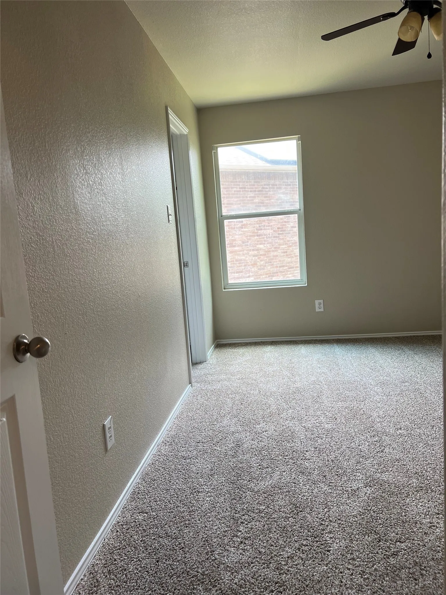 Single Family Residence For Rent in Tarrant County , 1717 Grassy View Drive, Fort Worth, Texas 76177, 5 Bedroom, 3 Bathroom, 2 Garage spaces, 2,960 Sqft, built in 2006, mls#21309772, Real Estate Agent in Fort Worth, Homes For Rent in Tarrant county, Homes For Rent in Fort Worth, Realtor in Fort Worth Texas, Real Estate Brokerage Independent Realty Texas, Luminita Cordes Realtor