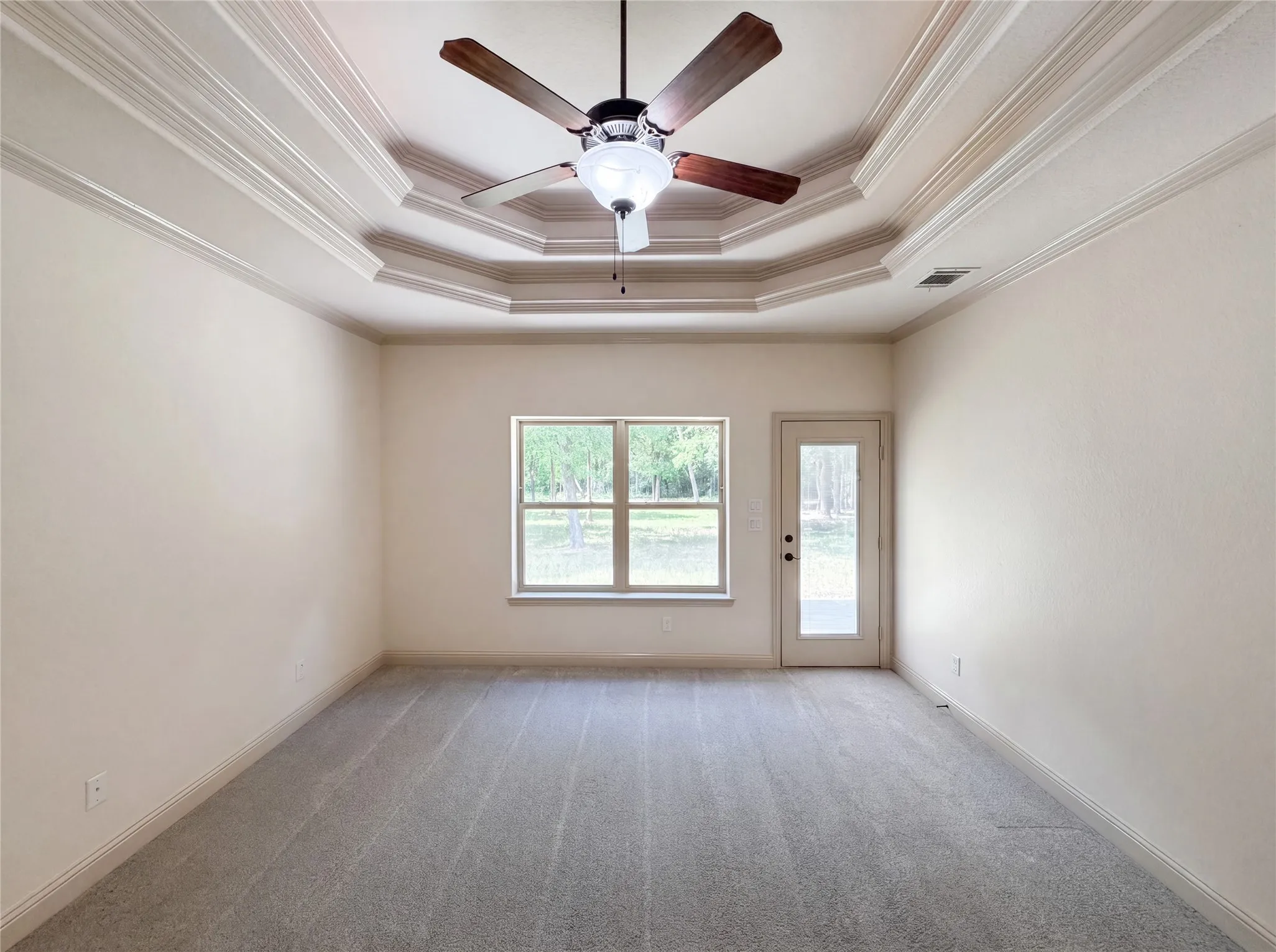 Single Family Residence For Sale in Parker County , 121 Rey Del Mar Circle, Weatherford, Texas 76085, 3 Bedroom, 2 Bathroom, 2 Garage spaces, 2,776 Sqft, built in 2007, mls#21293141, Real Estate Agent in Weatherford, Homes For Sale in Parker county, Homes For Sale in Weatherford, Realtor in Weatherford Texas, Real Estate Brokerage Independent Realty Texas, Luminita Cordes Realtor