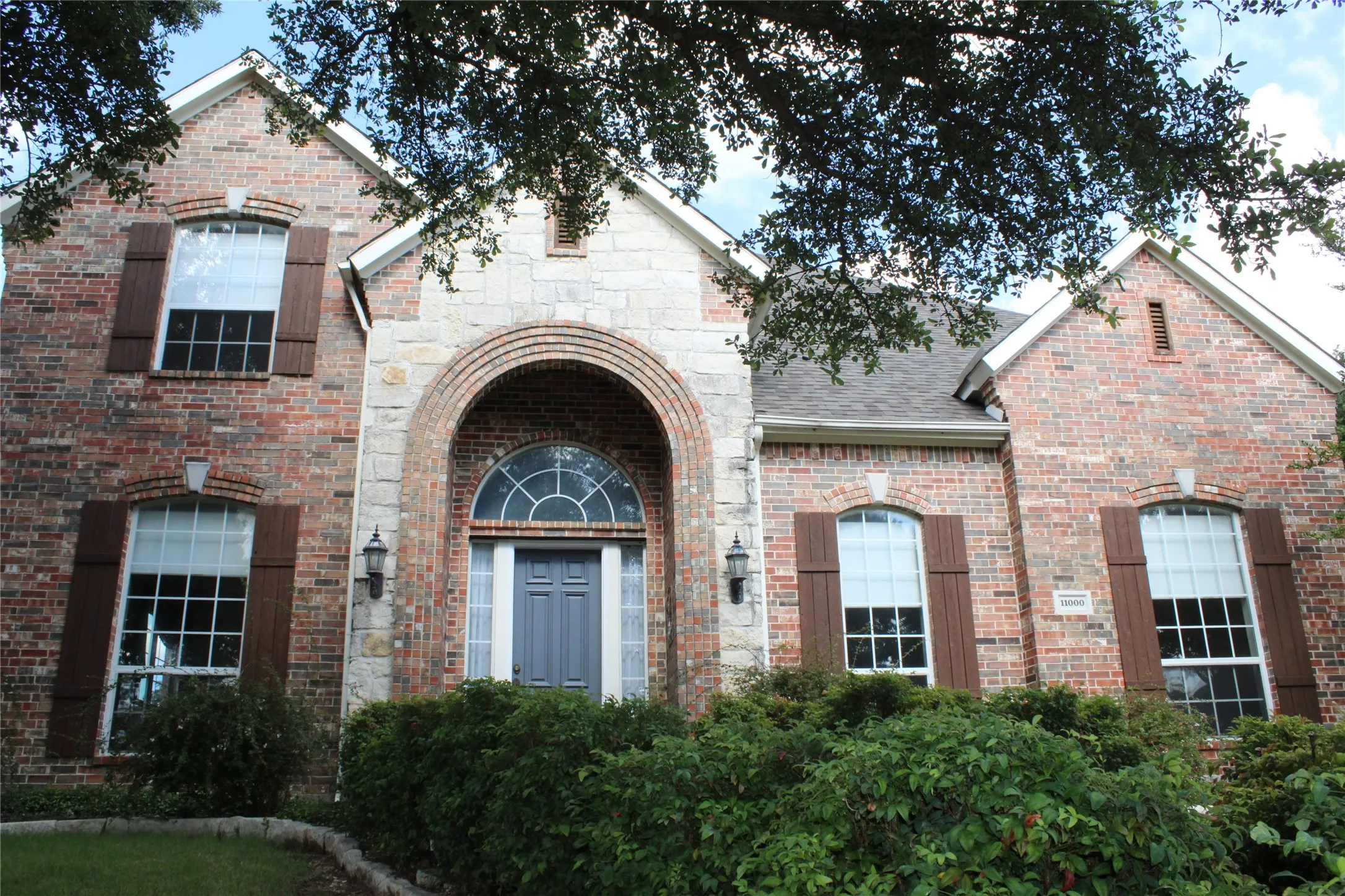 Single Family Residence For Rent in Collin County , 11000 Breezewood Drive, Frisco, Texas 75033, 5 Bedroom, 4 Bathroom, 3 Garage spaces, 3,433 Sqft, built in 2001, mls#21308285, Real Estate Agent in Frisco, Homes For Rent in Collin county, Homes For Rent in Frisco, Realtor in Frisco Texas, Real Estate Brokerage Independent Realty Texas, Luminita Cordes Realtor