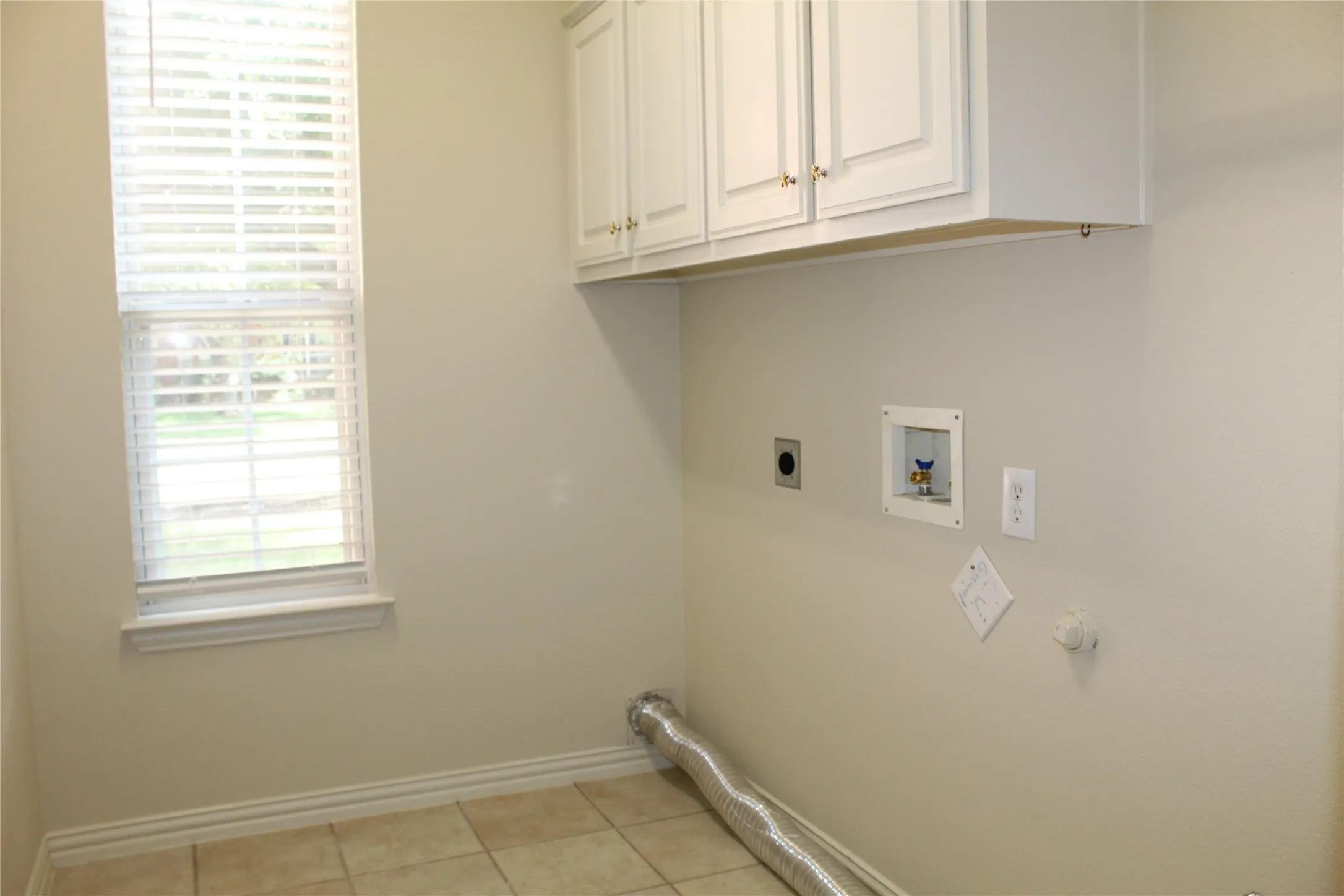 Single Family Residence For Rent in Collin County , 11000 Breezewood Drive, Frisco, Texas 75033, 5 Bedroom, 4 Bathroom, 3 Garage spaces, 3,433 Sqft, built in 2001, mls#21308285, Real Estate Agent in Frisco, Homes For Rent in Collin county, Homes For Rent in Frisco, Realtor in Frisco Texas, Real Estate Brokerage Independent Realty Texas, Luminita Cordes Realtor