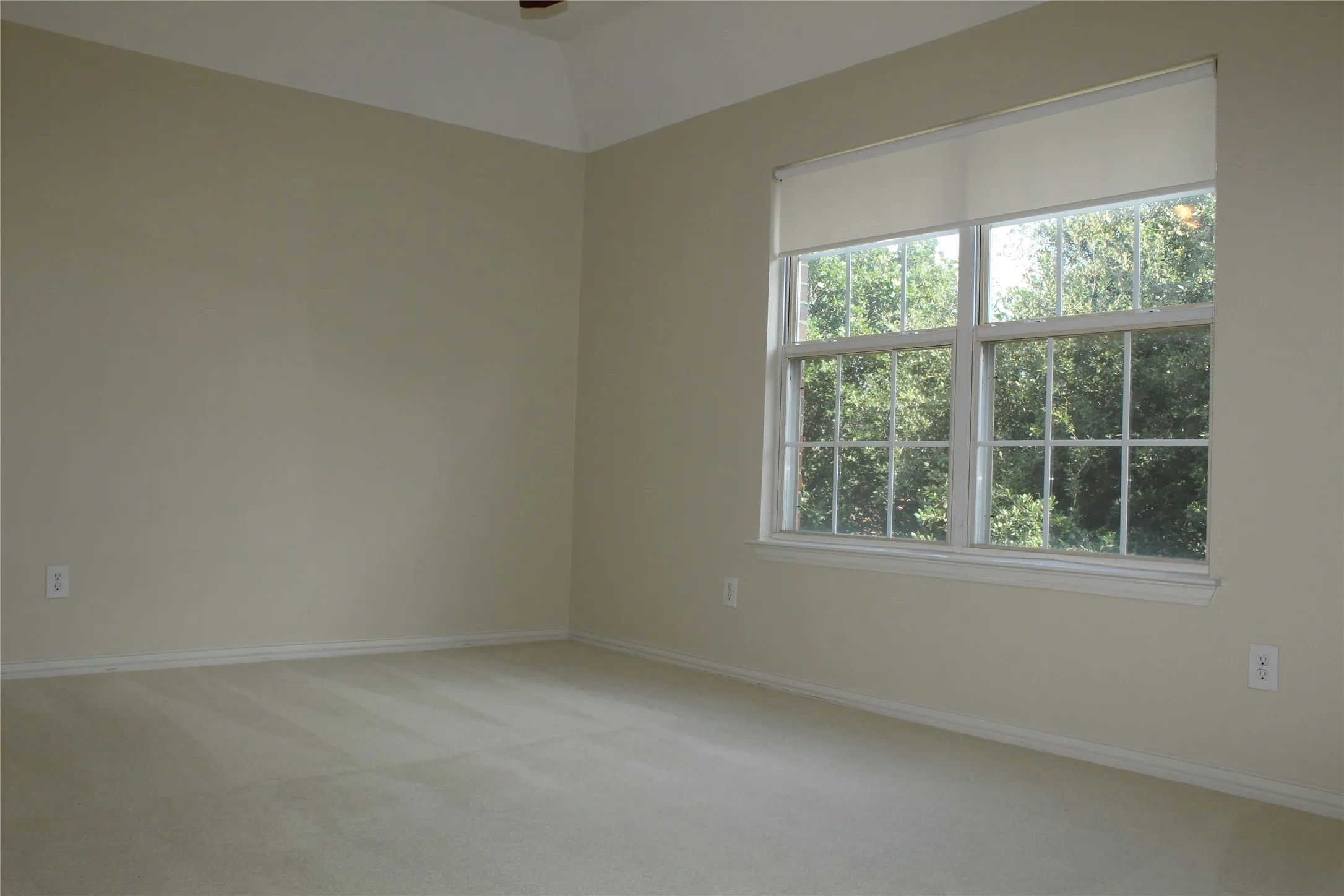 Single Family Residence For Rent in Collin County , 11000 Breezewood Drive, Frisco, Texas 75033, 5 Bedroom, 4 Bathroom, 3 Garage spaces, 3,433 Sqft, built in 2001, mls#21308285, Real Estate Agent in Frisco, Homes For Rent in Collin county, Homes For Rent in Frisco, Realtor in Frisco Texas, Real Estate Brokerage Independent Realty Texas, Luminita Cordes Realtor