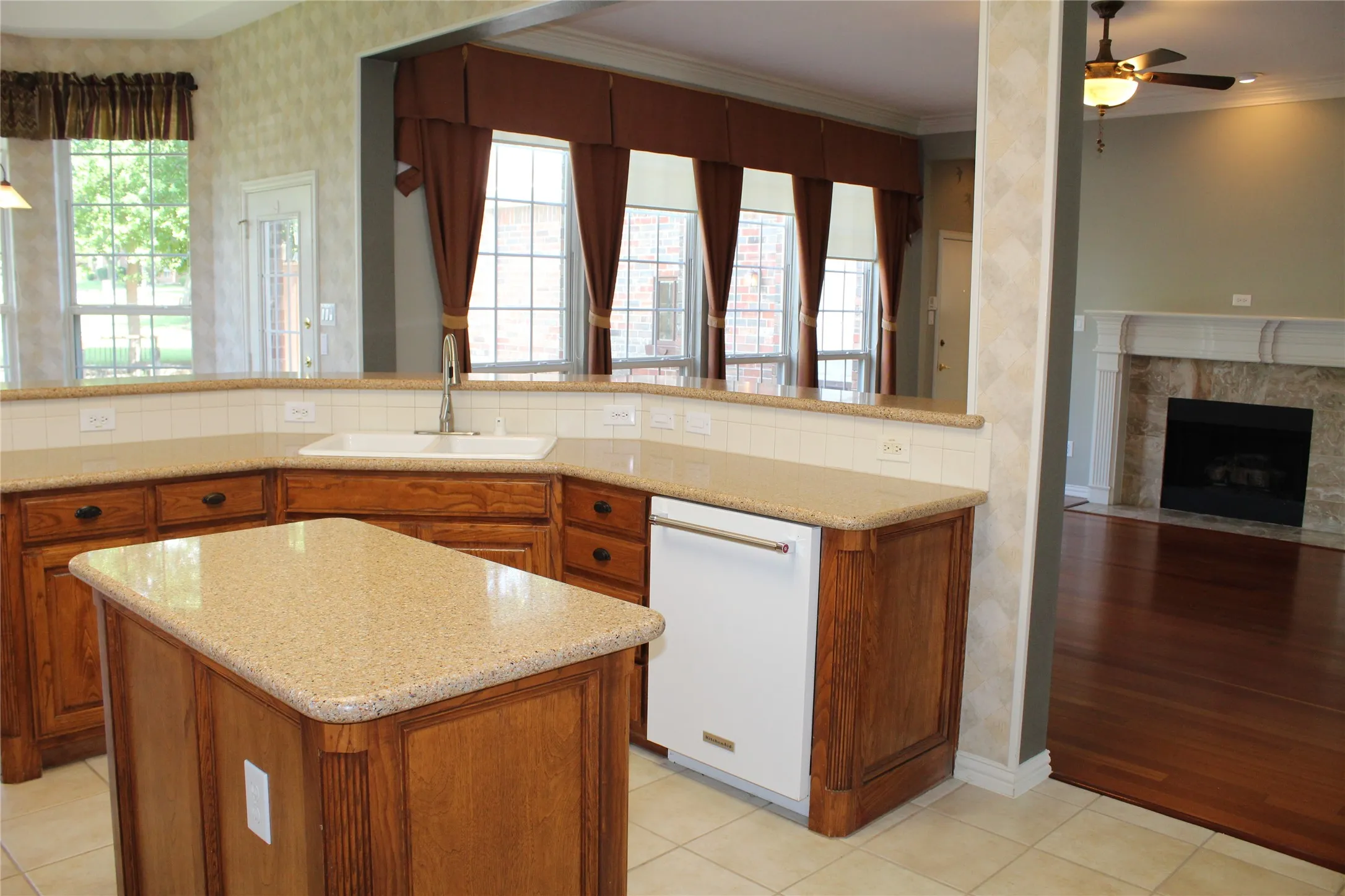 Single Family Residence For Rent in Collin County , 11000 Breezewood Drive, Frisco, Texas 75033, 5 Bedroom, 4 Bathroom, 3 Garage spaces, 3,433 Sqft, built in 2001, mls#21308285, Real Estate Agent in Frisco, Homes For Rent in Collin county, Homes For Rent in Frisco, Realtor in Frisco Texas, Real Estate Brokerage Independent Realty Texas, Luminita Cordes Realtor