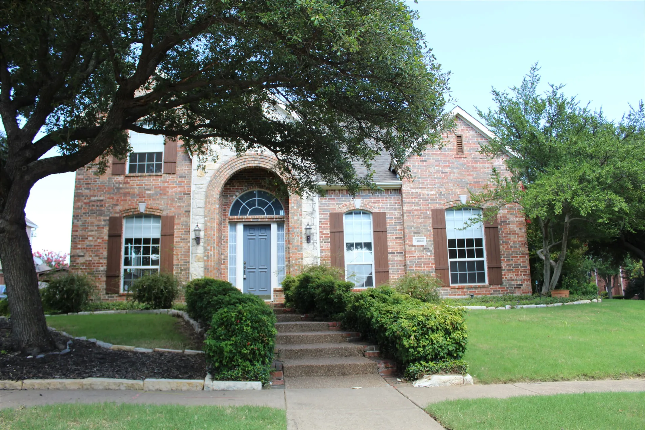 Single Family Residence For Rent in Collin County , 11000 Breezewood Drive, Frisco, Texas 75033, 5 Bedroom, 4 Bathroom, 3 Garage spaces, 3,433 Sqft, built in 2001, mls#21308285, Real Estate Agent in Frisco, Homes For Rent in Collin county, Homes For Rent in Frisco, Realtor in Frisco Texas, Real Estate Brokerage Independent Realty Texas, Luminita Cordes Realtor