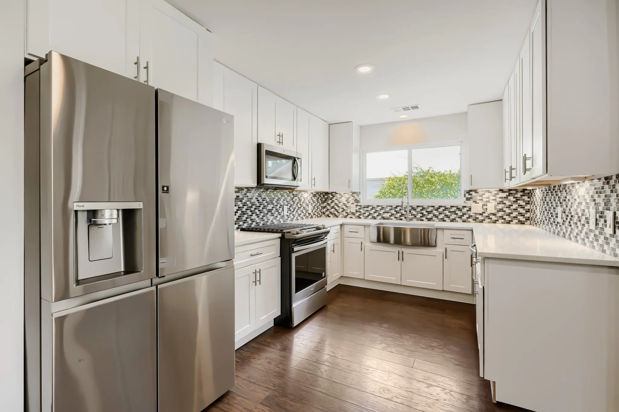 Single Family Residence For Sale in Dallas County , 3217 Friar Lane, Garland, Texas 75044, 4 Bedroom, 4 Bathroom, 2 Garage spaces, 2,012 Sqft, built in 1977, mls#21246862, Real Estate Agent in Garland, Homes For Sale in Dallas county, Homes For Sale in Garland, Realtor in Garland Texas, Real Estate Brokerage Independent Realty Texas, Luminita Cordes Realtor