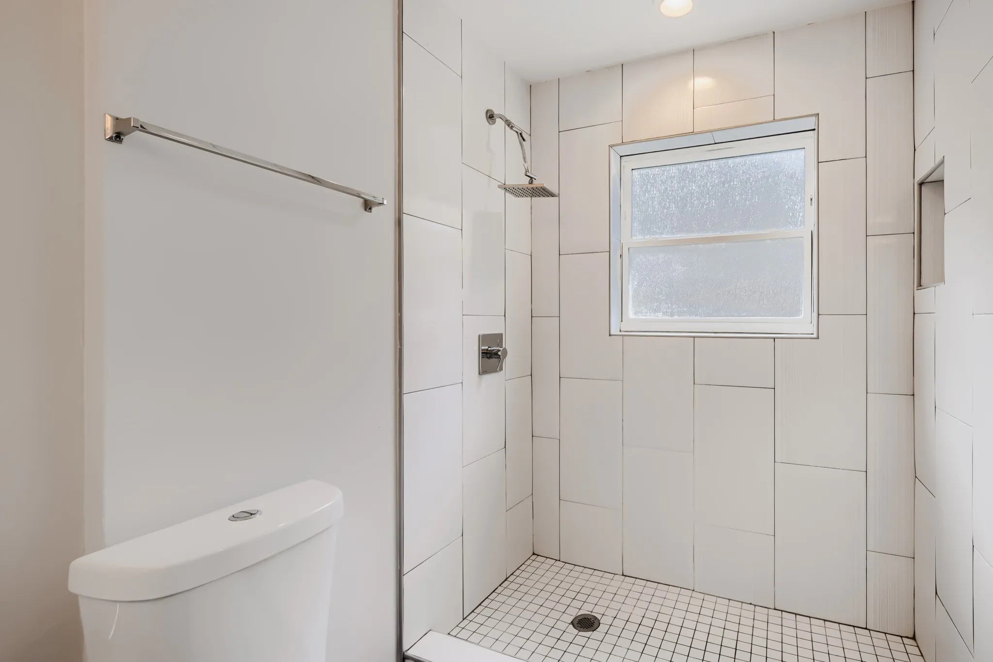 Single Family Residence For Sale in Dallas County , 3217 Friar Lane, Garland, Texas 75044, 4 Bedroom, 4 Bathroom, 2 Garage spaces, 2,012 Sqft, built in 1977, mls#21246862, Real Estate Agent in Garland, Homes For Sale in Dallas county, Homes For Sale in Garland, Realtor in Garland Texas, Real Estate Brokerage Independent Realty Texas, Luminita Cordes Realtor