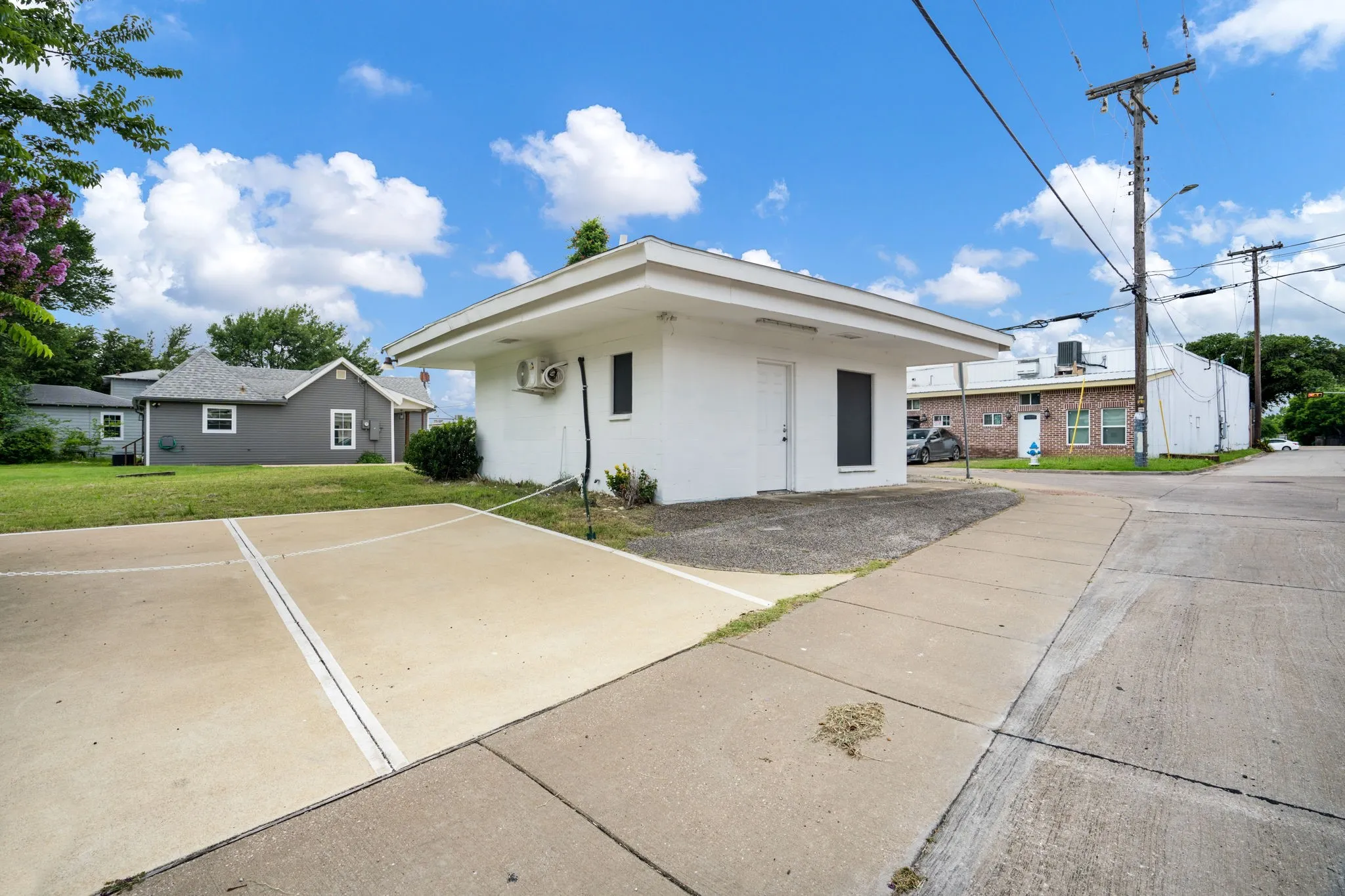 Retail For Rent in Dallas County , 314 N Hastings, Duncanville, Texas 75116, 0, 0, Garage spaces, 0 Sqft, built in 1950, mls#21309827, Real Estate Agent in Duncanville, Homes For Rent in Dallas county, Homes For Rent in Duncanville, Realtor in Duncanville Texas, Real Estate Brokerage Independent Realty Texas, Luminita Cordes Realtor