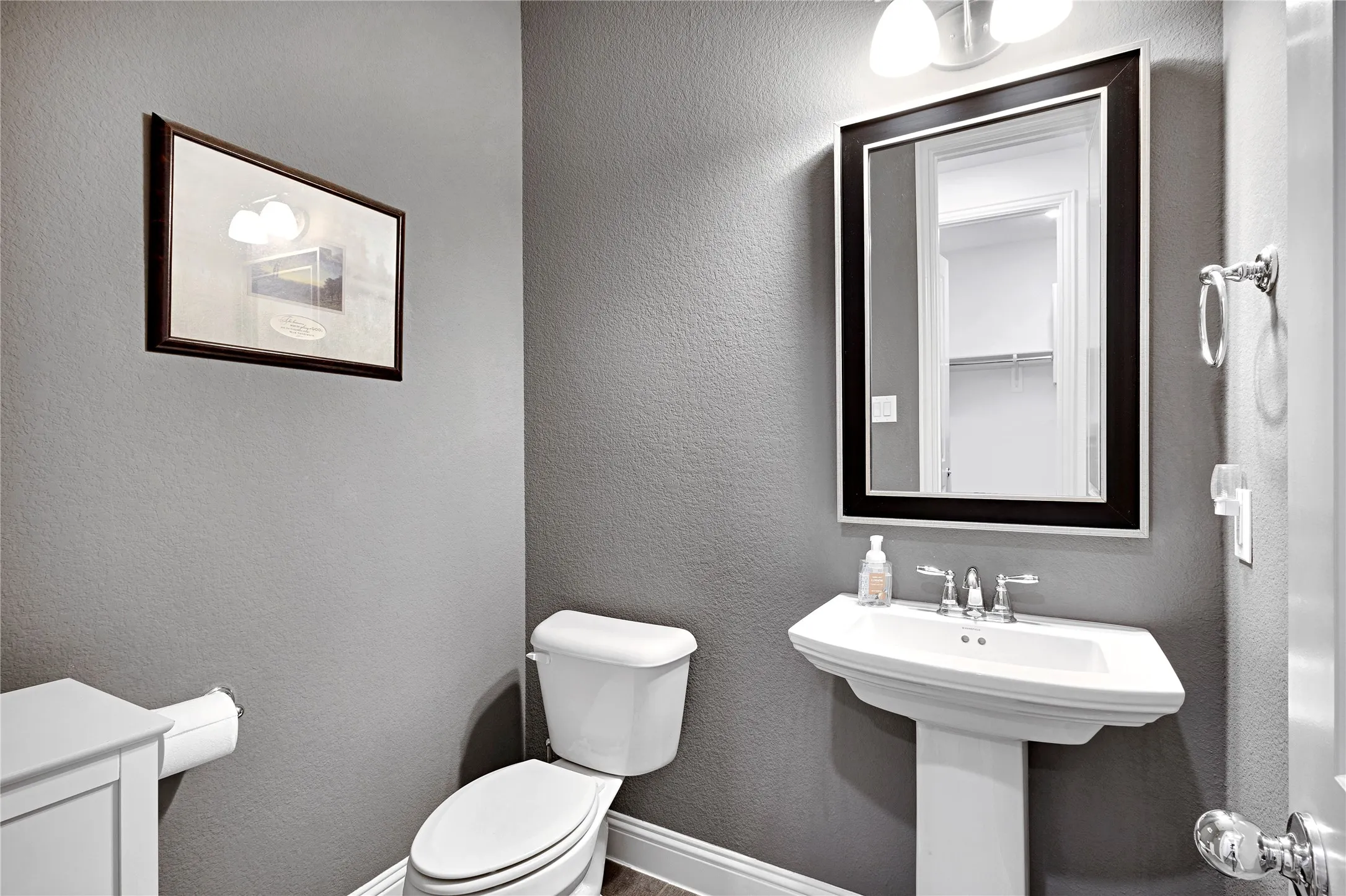 Single Family Residence For Sale in Collin County , 921 Hubbard Creek Trail, Mc Kinney, Texas 75071, 3 Bedroom, 3 Bathroom, 2 Garage spaces, 2,359 Sqft, built in 2019, mls#21308914, Real Estate Agent in Mc Kinney, Homes For Sale in Collin county, Homes For Sale in Mc Kinney, Realtor in Mc Kinney Texas, Real Estate Brokerage Independent Realty Texas, Luminita Cordes Realtor