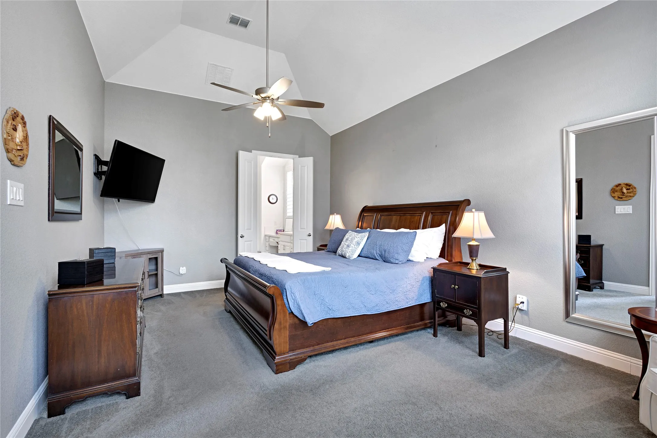 Single Family Residence For Sale in Collin County , 921 Hubbard Creek Trail, Mc Kinney, Texas 75071, 3 Bedroom, 3 Bathroom, 2 Garage spaces, 2,359 Sqft, built in 2019, mls#21308914, Real Estate Agent in Mc Kinney, Homes For Sale in Collin county, Homes For Sale in Mc Kinney, Realtor in Mc Kinney Texas, Real Estate Brokerage Independent Realty Texas, Luminita Cordes Realtor