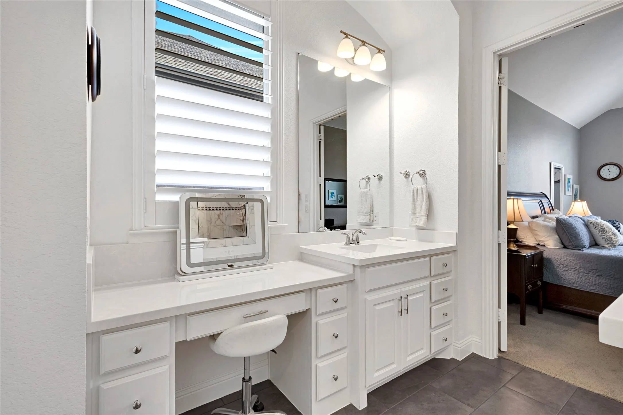 Single Family Residence For Sale in Collin County , 921 Hubbard Creek Trail, Mc Kinney, Texas 75071, 3 Bedroom, 3 Bathroom, 2 Garage spaces, 2,359 Sqft, built in 2019, mls#21308914, Real Estate Agent in Mc Kinney, Homes For Sale in Collin county, Homes For Sale in Mc Kinney, Realtor in Mc Kinney Texas, Real Estate Brokerage Independent Realty Texas, Luminita Cordes Realtor