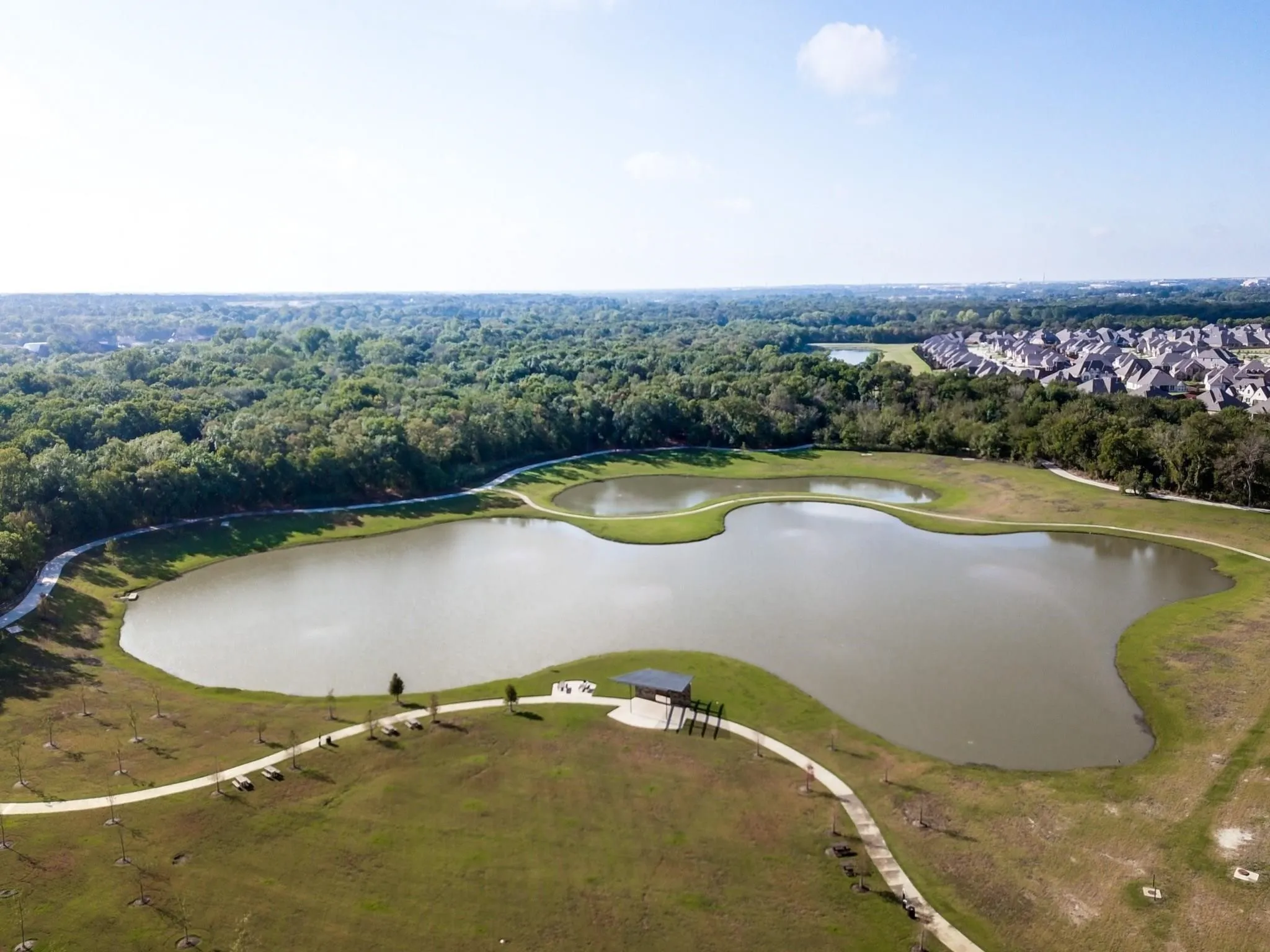 Single Family Residence For Sale in Collin County , 921 Hubbard Creek Trail, Mc Kinney, Texas 75071, 3 Bedroom, 3 Bathroom, 2 Garage spaces, 2,359 Sqft, built in 2019, mls#21308914, Real Estate Agent in Mc Kinney, Homes For Sale in Collin county, Homes For Sale in Mc Kinney, Realtor in Mc Kinney Texas, Real Estate Brokerage Independent Realty Texas, Luminita Cordes Realtor