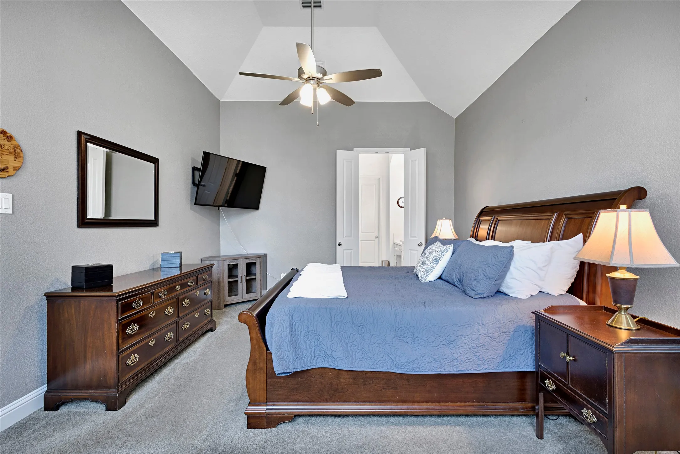 Single Family Residence For Sale in Collin County , 921 Hubbard Creek Trail, Mc Kinney, Texas 75071, 3 Bedroom, 3 Bathroom, 2 Garage spaces, 2,359 Sqft, built in 2019, mls#21308914, Real Estate Agent in Mc Kinney, Homes For Sale in Collin county, Homes For Sale in Mc Kinney, Realtor in Mc Kinney Texas, Real Estate Brokerage Independent Realty Texas, Luminita Cordes Realtor