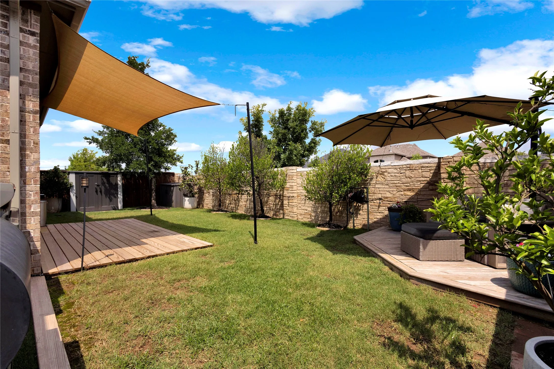 Single Family Residence For Sale in Collin County , 921 Hubbard Creek Trail, Mc Kinney, Texas 75071, 3 Bedroom, 3 Bathroom, 2 Garage spaces, 2,359 Sqft, built in 2019, mls#21308914, Real Estate Agent in Mc Kinney, Homes For Sale in Collin county, Homes For Sale in Mc Kinney, Realtor in Mc Kinney Texas, Real Estate Brokerage Independent Realty Texas, Luminita Cordes Realtor