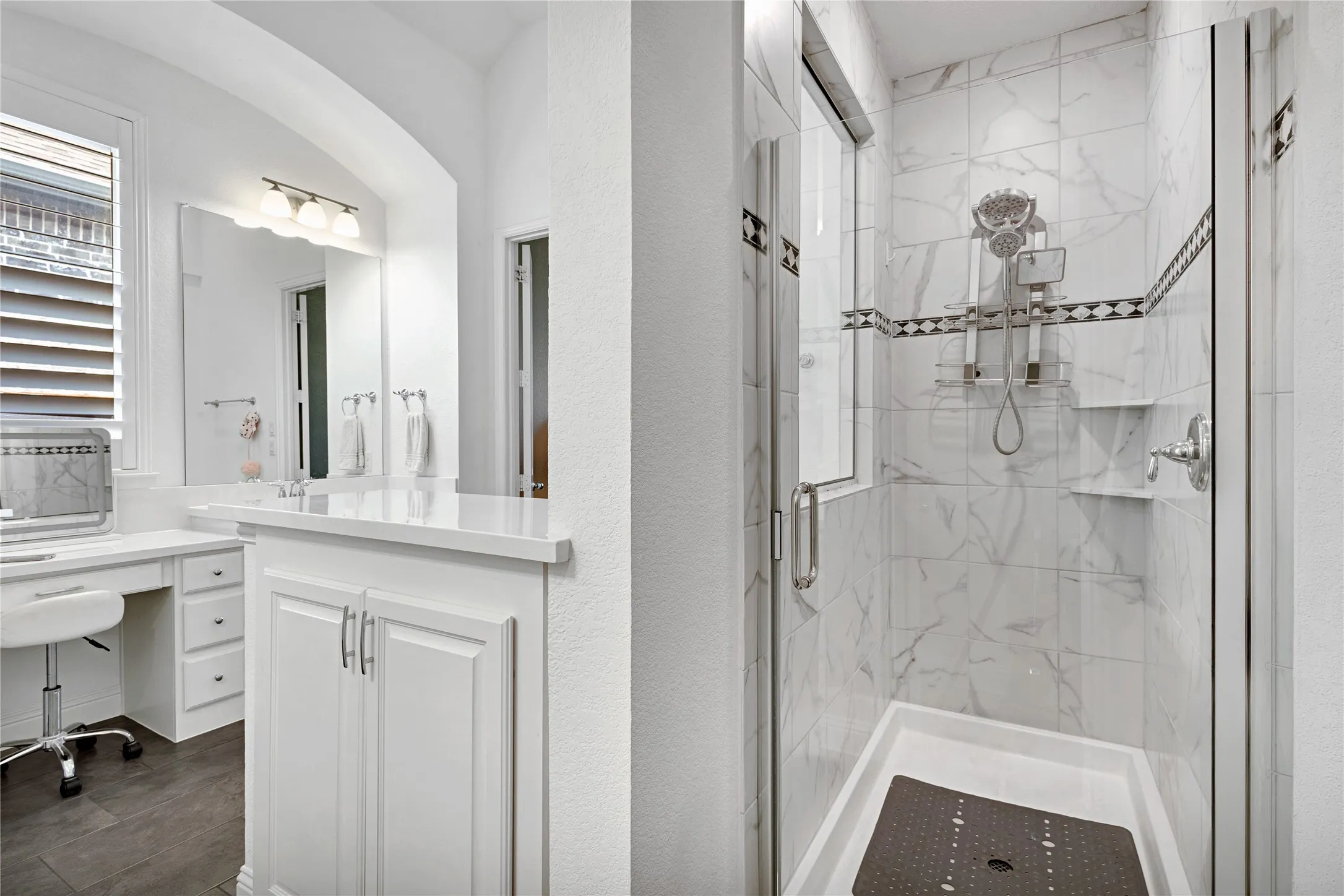 Single Family Residence For Sale in Collin County , 921 Hubbard Creek Trail, Mc Kinney, Texas 75071, 3 Bedroom, 3 Bathroom, 2 Garage spaces, 2,359 Sqft, built in 2019, mls#21308914, Real Estate Agent in Mc Kinney, Homes For Sale in Collin county, Homes For Sale in Mc Kinney, Realtor in Mc Kinney Texas, Real Estate Brokerage Independent Realty Texas, Luminita Cordes Realtor
