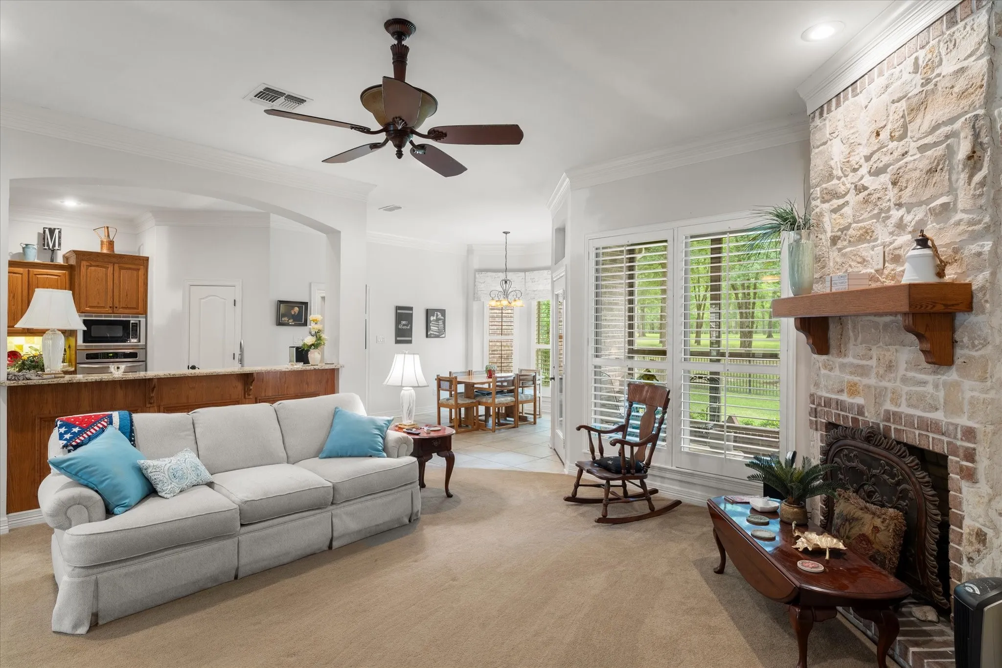 Single Family Residence For Sale in Wood County , 141 Private Road 5944, Yantis, Texas 75497, 3 Bedroom, 3 Bathroom, 3 Garage spaces, 2,426 Sqft, built in 2005, mls#21309848, Real Estate Agent in Yantis, Homes For Sale in Wood county, Homes For Sale in Yantis, Realtor in Yantis Texas, Real Estate Brokerage Independent Realty Texas, Luminita Cordes Realtor