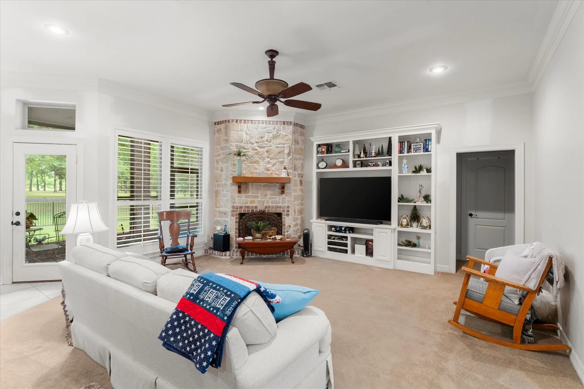 Single Family Residence For Sale in Wood County , 141 Private Road 5944, Yantis, Texas 75497, 3 Bedroom, 3 Bathroom, 3 Garage spaces, 2,426 Sqft, built in 2005, mls#21309848, Real Estate Agent in Yantis, Homes For Sale in Wood county, Homes For Sale in Yantis, Realtor in Yantis Texas, Real Estate Brokerage Independent Realty Texas, Luminita Cordes Realtor