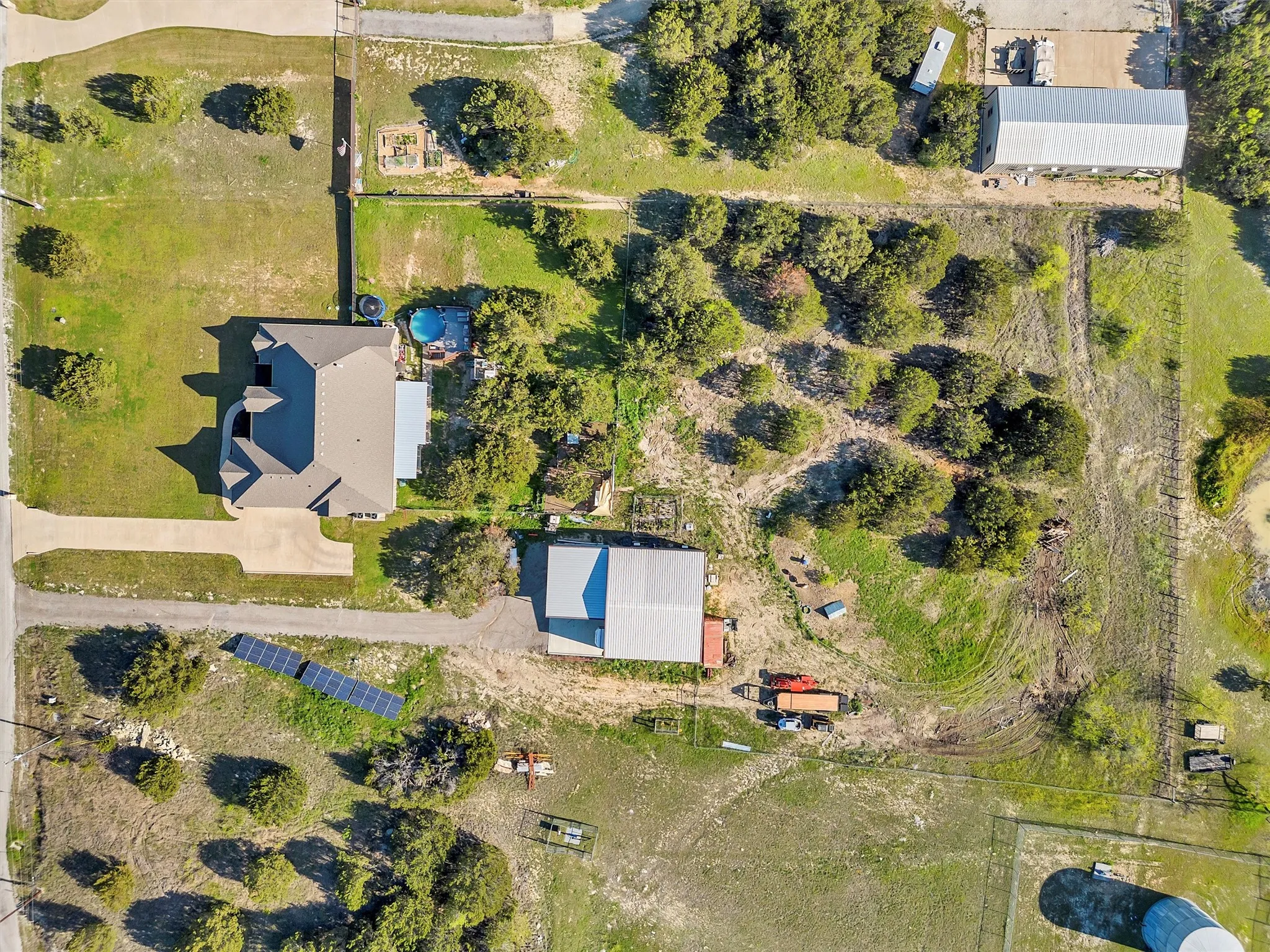 Single Family Residence For Sale in Hood County , 701 Milton Court, Granbury, Texas 76048, 5 Bedroom, 3 Bathroom, 3 Garage spaces, 2,982 Sqft, built in 2019, mls#21309623, Real Estate Agent in Granbury, Homes For Sale in Hood county, Homes For Sale in Granbury, Realtor in Granbury Texas, Real Estate Brokerage Independent Realty Texas, Luminita Cordes Realtor
